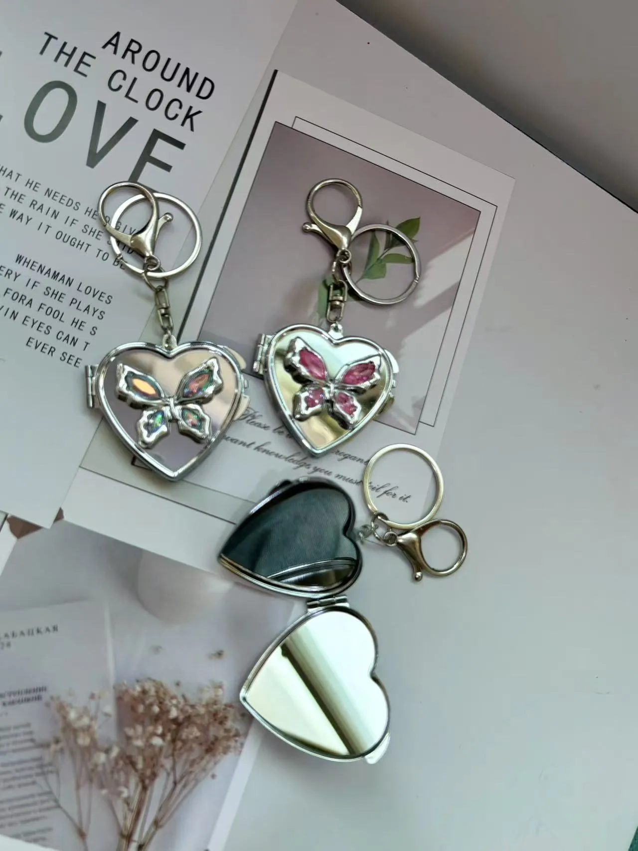 Butterfly Love Mirror Double-sided Folding Pendant Mirror Ins Bag Hanging High-grade Sense Car Keychain Cosmetic Mirror Pendant display picture 3