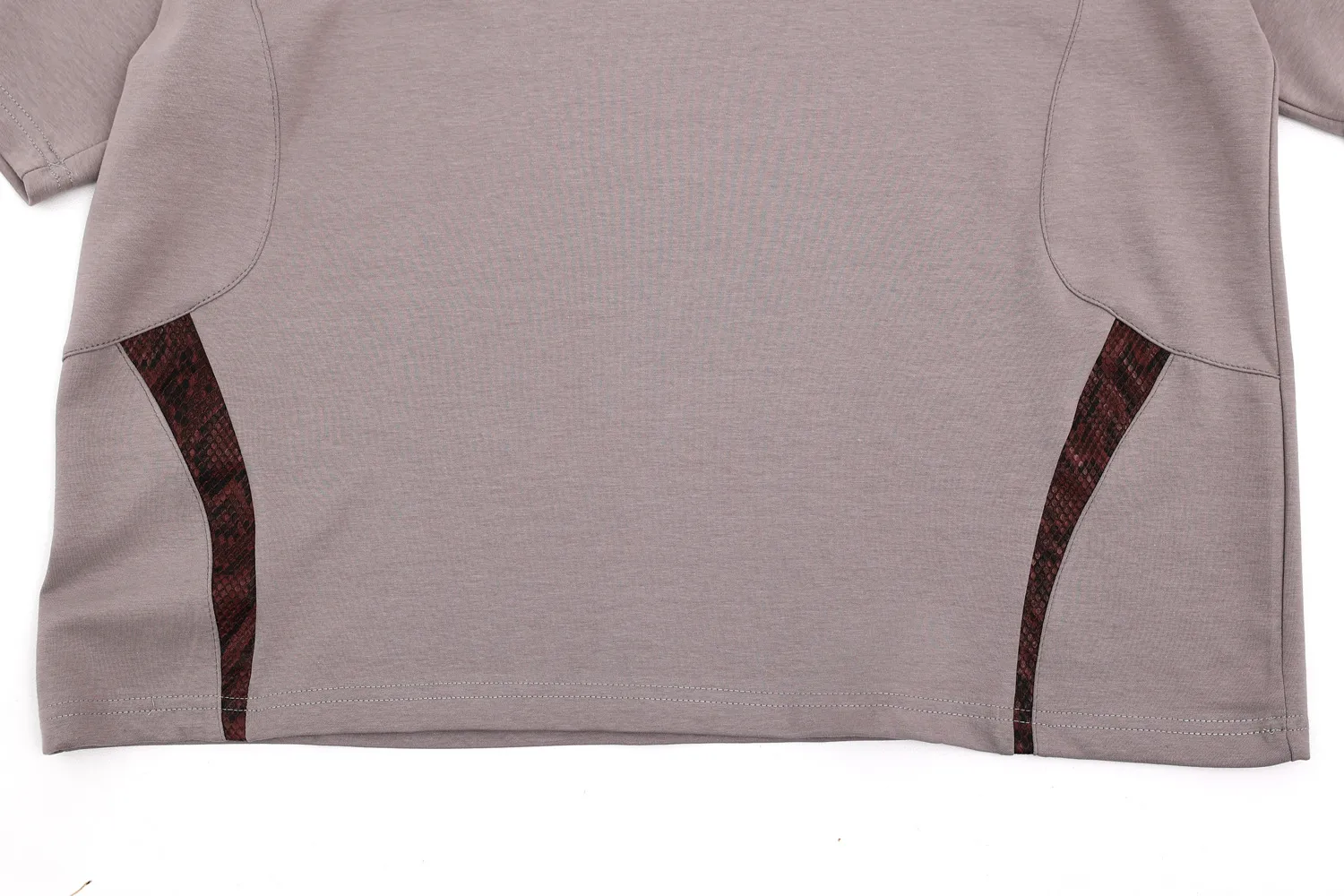 Jiayiku Men's  Summer New Niche Personality Python Pattern Stitching T-shirt Men's Short-sleeved Trendy Men's High-end Sense display picture 14