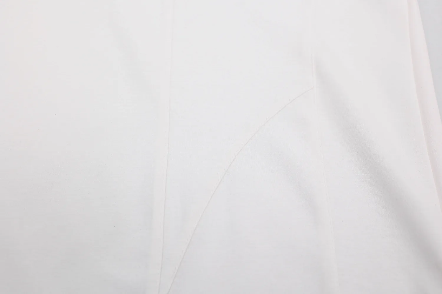 Jiayiku Men's Clothing  Summer New Style Simple Niche Personality Button Pleated T-shirt Short-sleeved Trendy Men's High-end Sense display picture 15
