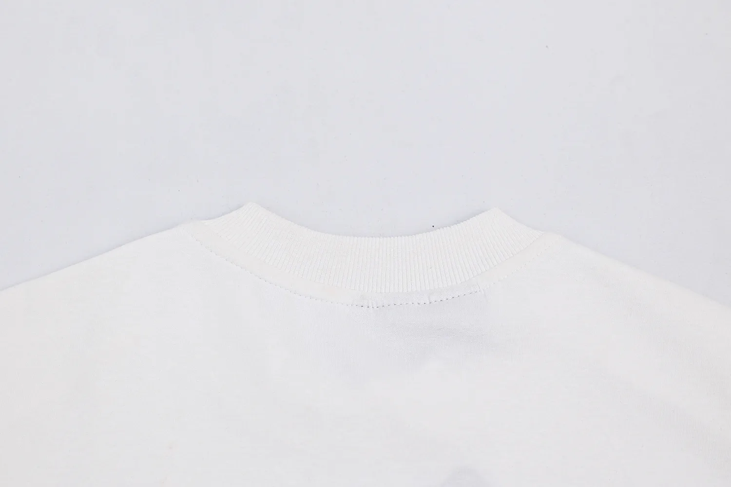 Jiayiku Men's Clothing  Summer New Style Simple Niche Personality Button Pleated T-shirt Short-sleeved Trendy Men's High-end Sense display picture 18