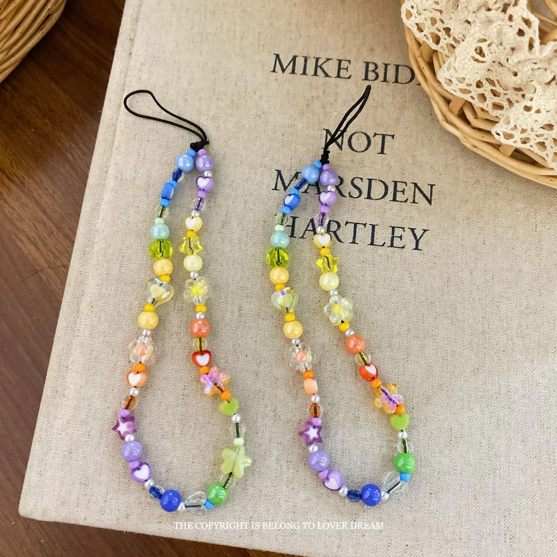 Ins New Color Butterfly Mushroom Beaded Keychain Sweet Cute Girl Style Hanging Niche Pendant display picture 4
