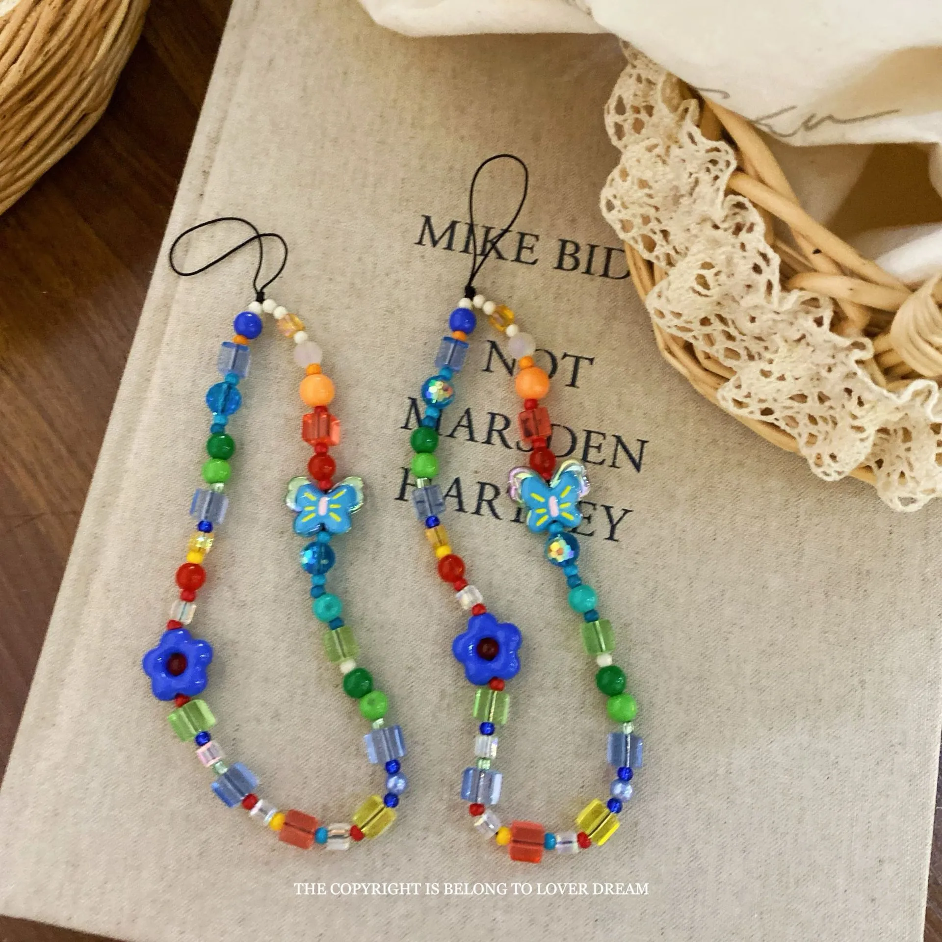 Ins New Color Butterfly Mushroom Beaded Keychain Sweet Cute Girl Style Hanging Niche Pendant display picture 6