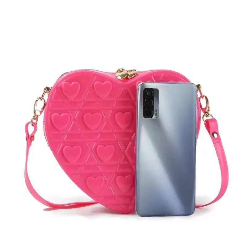 New Love Bag Fashionable And Easiest For Match Shoulder Crossbody Small Bag Women's Summer Cute Jelly Bag Heart Shape Bag display picture 3