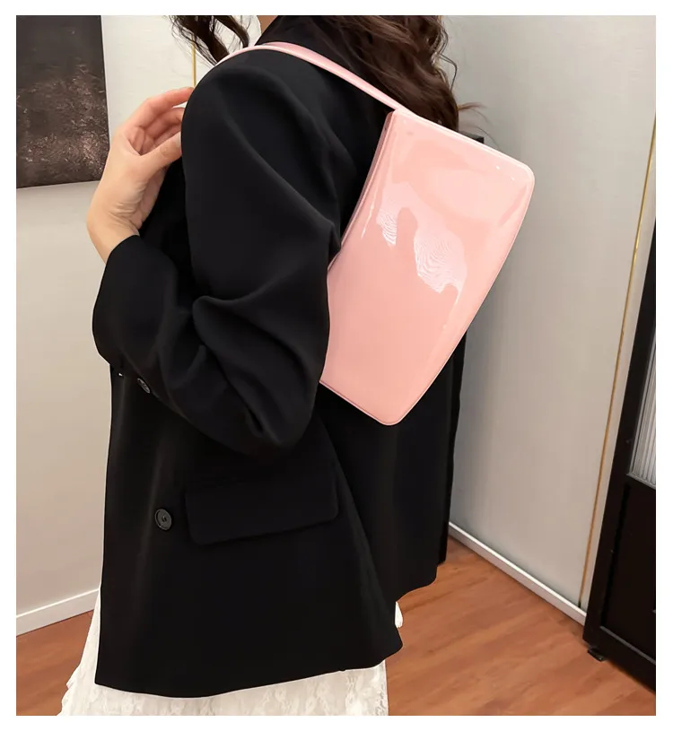 Export Small Bag Women's Shoulder Bag  New Armpit Bag Fashion Handbag Manufacturer Wholesale Women's Bag display picture 1