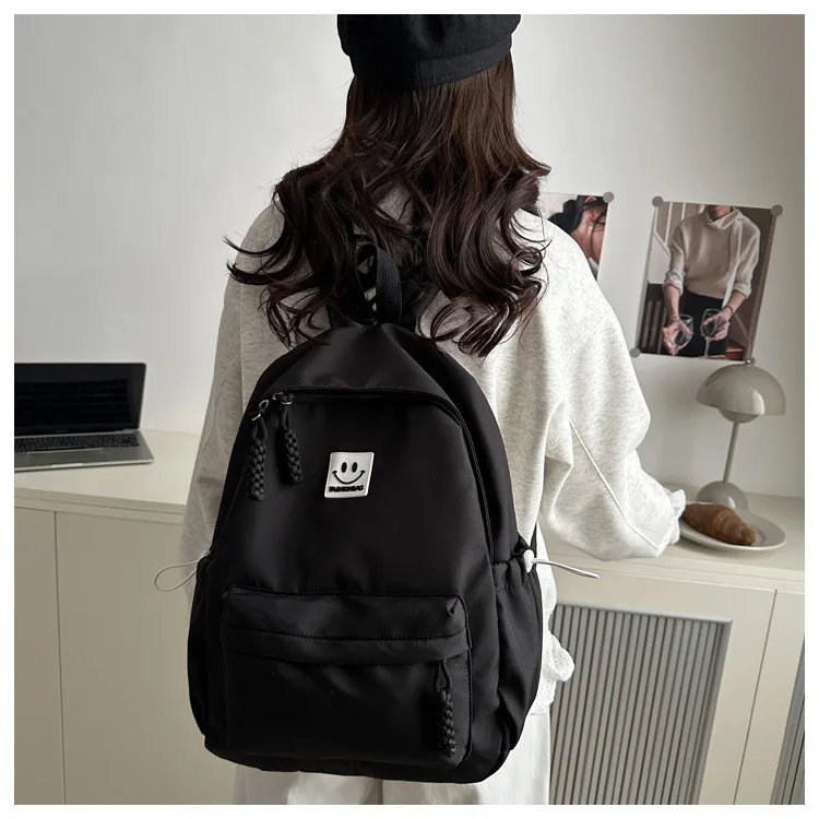 Solid Color Simple College Student Casual Backpack Good-looking Schoolbag Large Capacity Ins Preppy Style Junior High School Backpack display picture 7