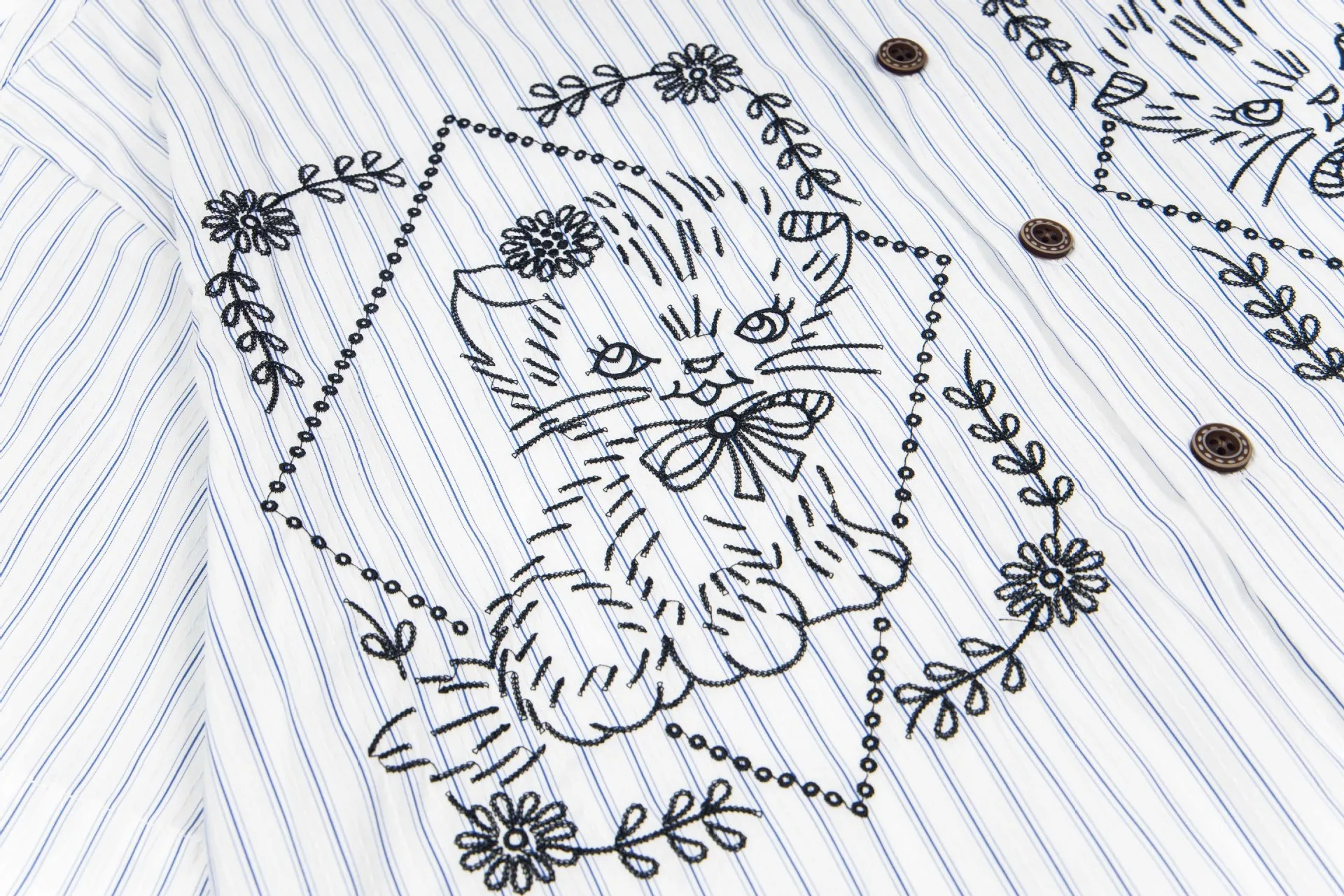 Jiayiku Men's  New American Style Antique Fashion Brand Cat Embroidered Striped Antique Shirt Short Sleeve Men And Women display picture 8