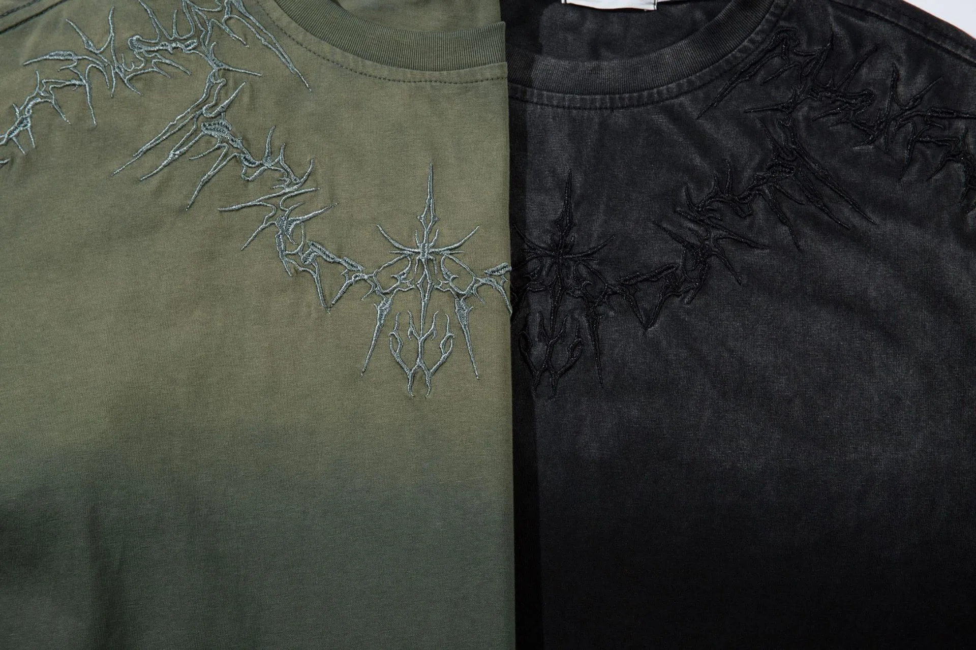 Jiayiku Men's  Summer New American Retro Thorns Embroidered Trendy Brand Tee Heavy Washed Short-sleeved T-shirt display picture 7
