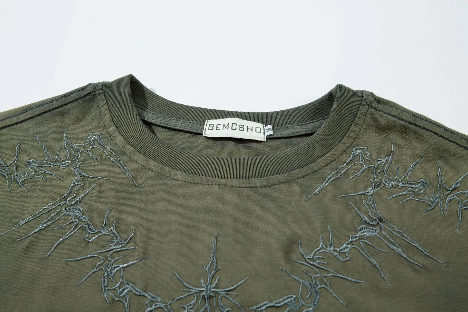Jiayiku Men's  Summer New American Retro Thorns Embroidered Trendy Brand Tee Heavy Washed Short-sleeved T-shirt display picture 20