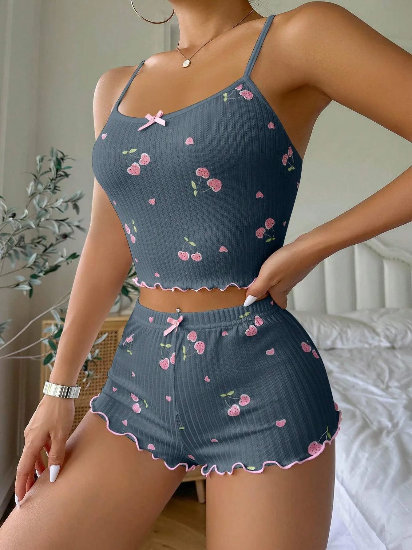 Independent Station  Summer Sling Elastic Shorts Pajamas Women's Suit Jacquard Printed Women's Home Clothes display picture 9