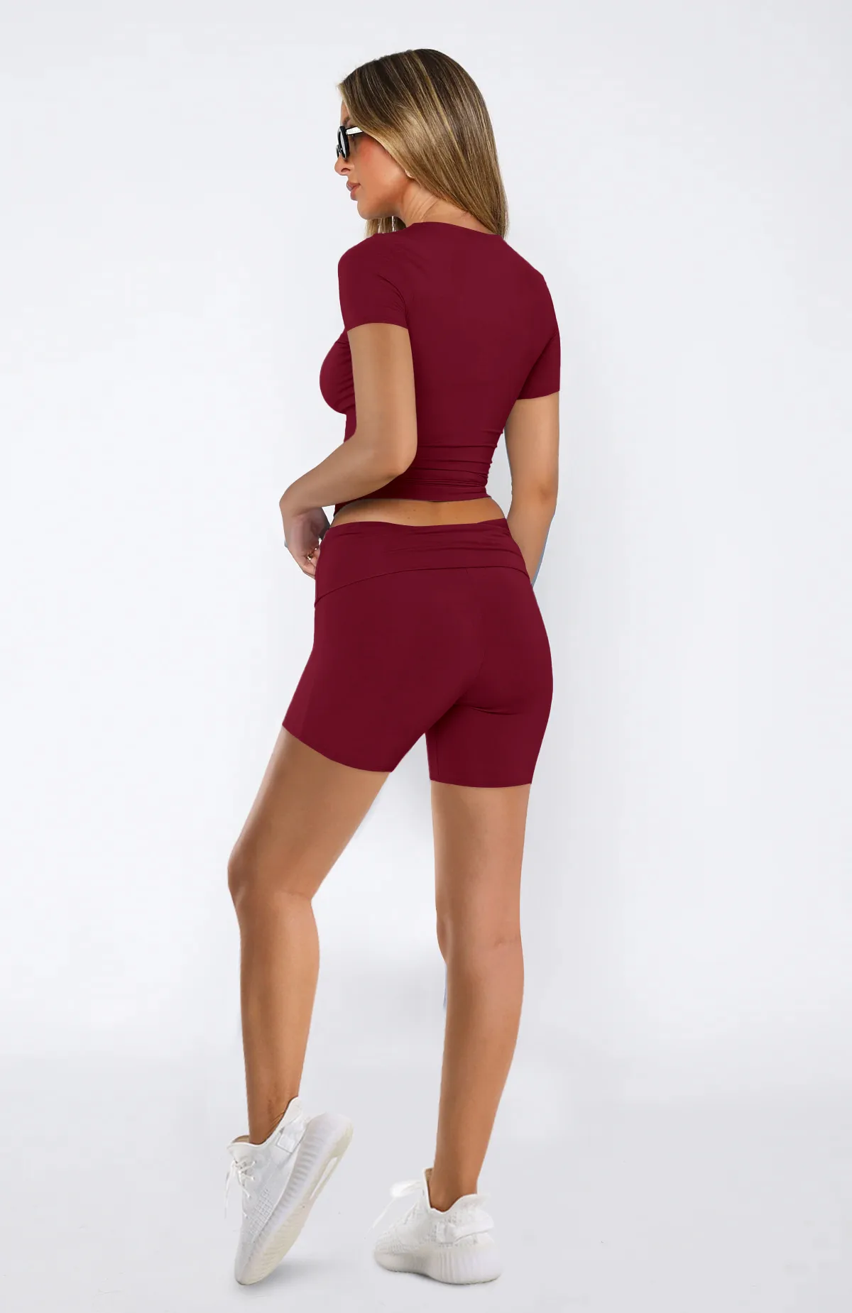 Xiaoyuan  Women's Clothing   Fashion Short-sleeved Crewneck Pullover Comfortable Slim-fit Slimming Shorts Suit display picture 13