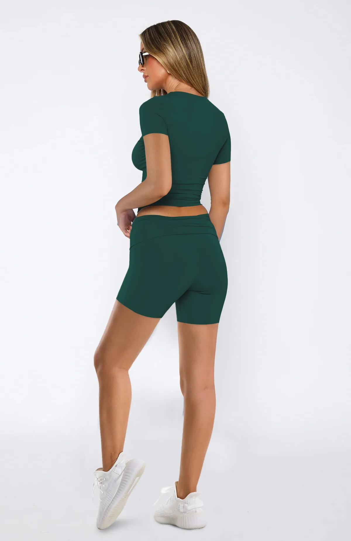Xiaoyuan  Women's Clothing   Fashion Short-sleeved Crewneck Pullover Comfortable Slim-fit Slimming Shorts Suit display picture 21