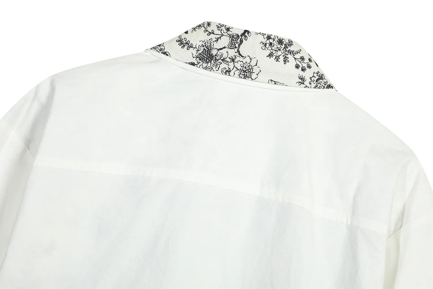 Jiayiku Men's  Spring New Fake Two-piece Small Floral Stitching Niche Long-sleeved Shirt Ins Fashionable And Handsome display picture 14