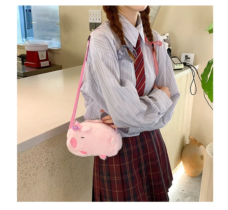 New Plush Shoulder Bag Little Capybara Cute Bag Large Capacity Fashion Versatile  Wholesale display picture 14