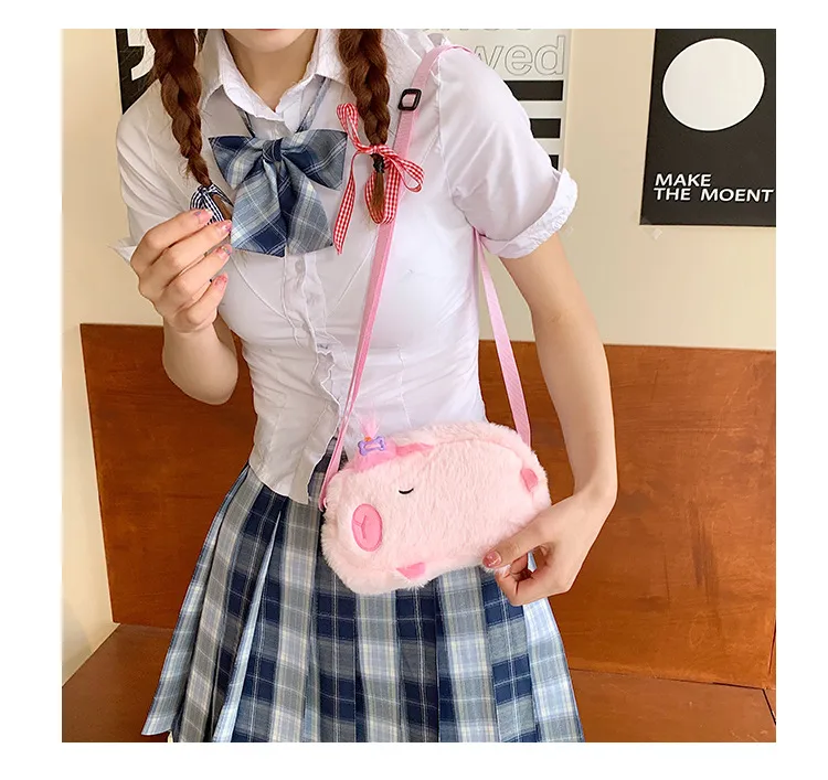 New Plush Shoulder Bag Little Capybara Cute Bag Large Capacity Fashion Versatile  Wholesale display picture 22