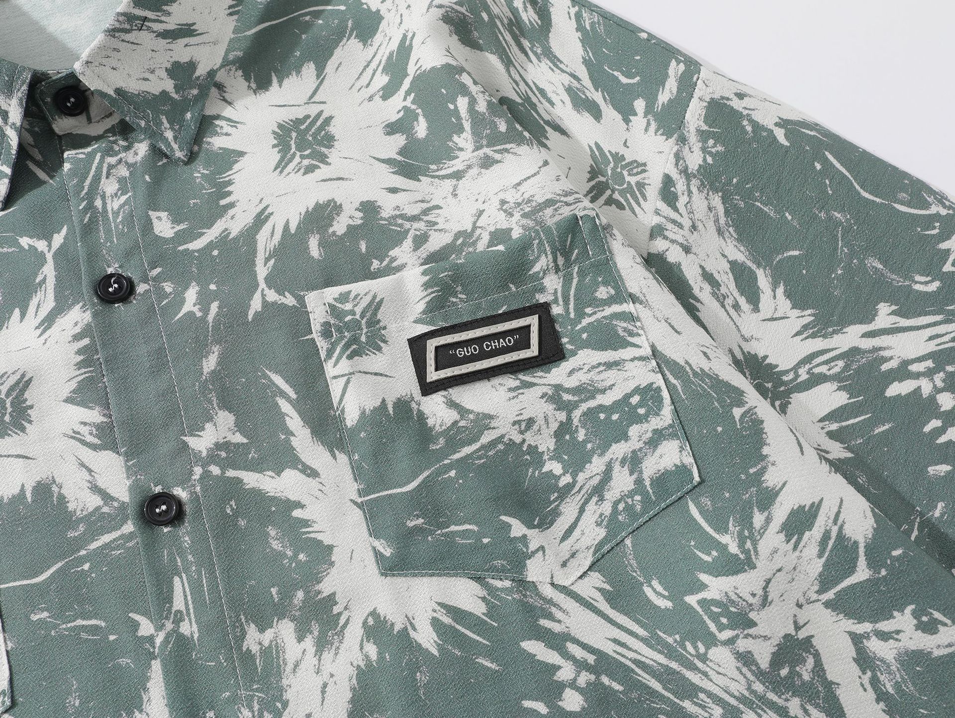 Jiayi Library Men's  New Style Retro Ethnic Style Creative Printed Short-sleeved Shirt Alien Style Antique Shirt display picture 8