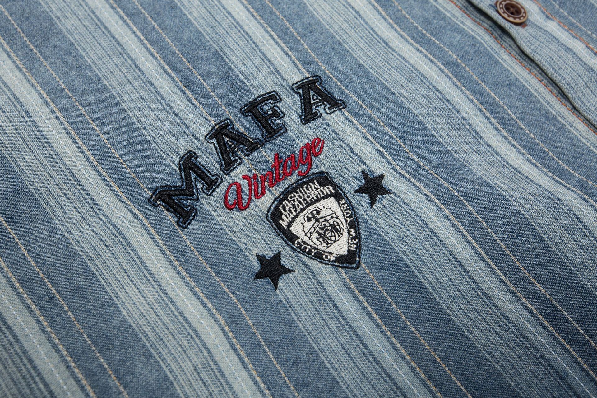 Jiayi Library Men's  New American Retro Gradual Color Washed Striped Denim Shirt Loose Short-sleeved Shirt display picture 4