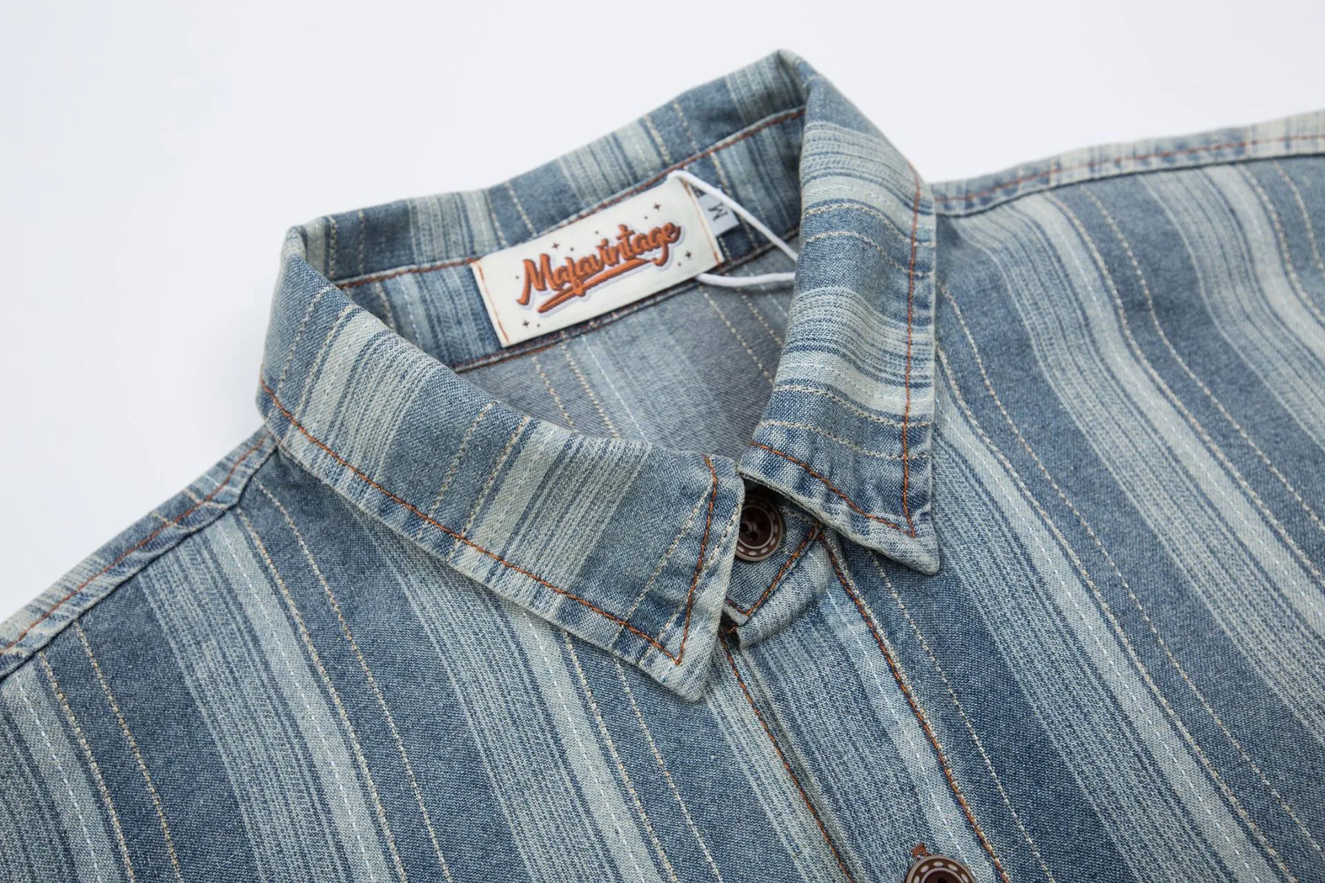 Jiayi Library Men's  New American Retro Gradual Color Washed Striped Denim Shirt Loose Short-sleeved Shirt display picture 6