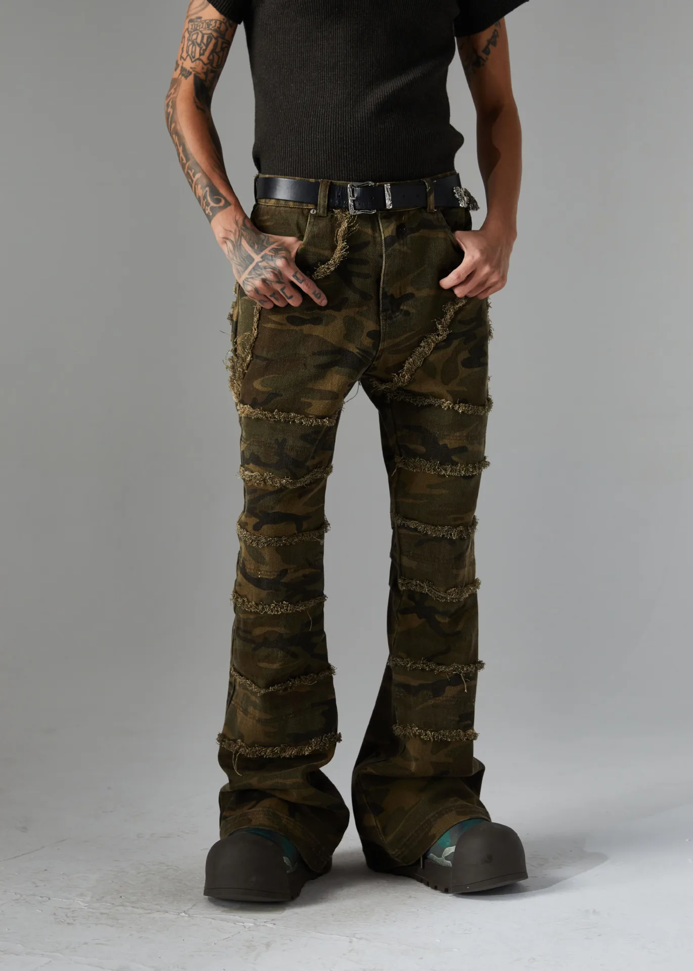 Jiayiku Chao Brand   High Street Vibe Camouflage Rough Wash Jeans display picture 3