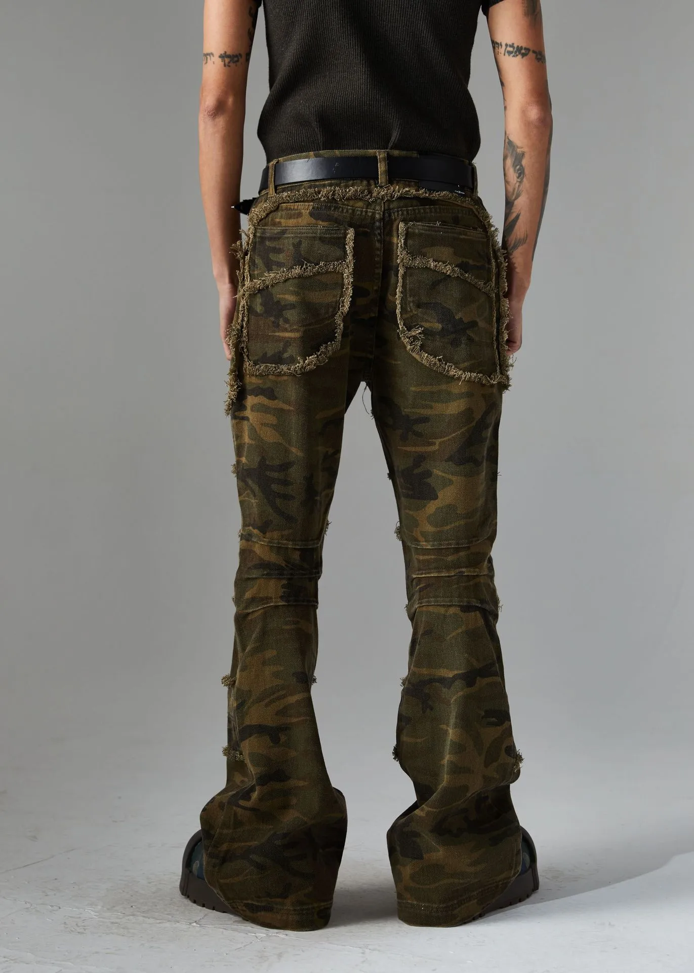Jiayiku Chao Brand   High Street Vibe Camouflage Rough Wash Jeans display picture 5