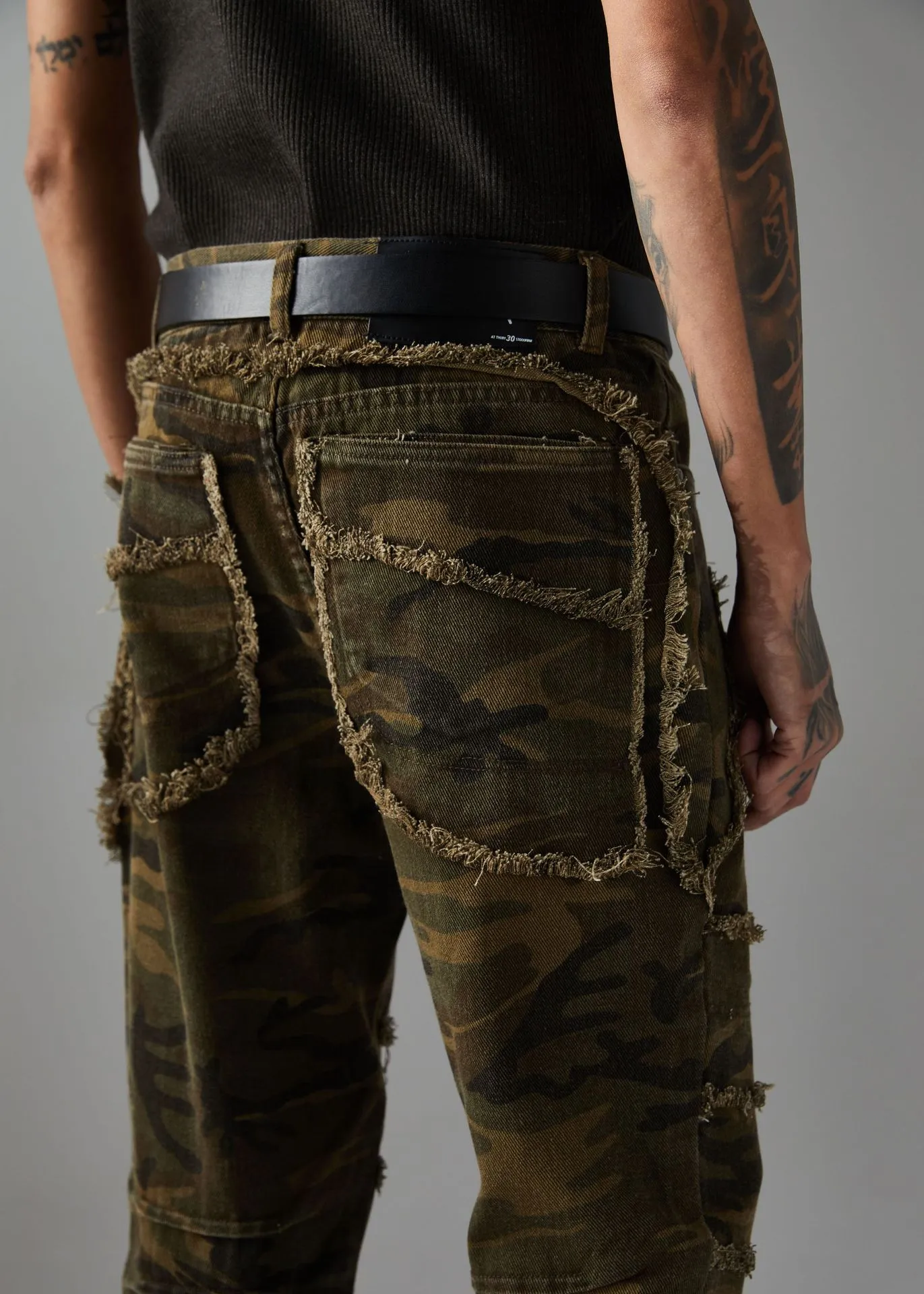 Jiayiku Chao Brand   High Street Vibe Camouflage Rough Wash Jeans display picture 8