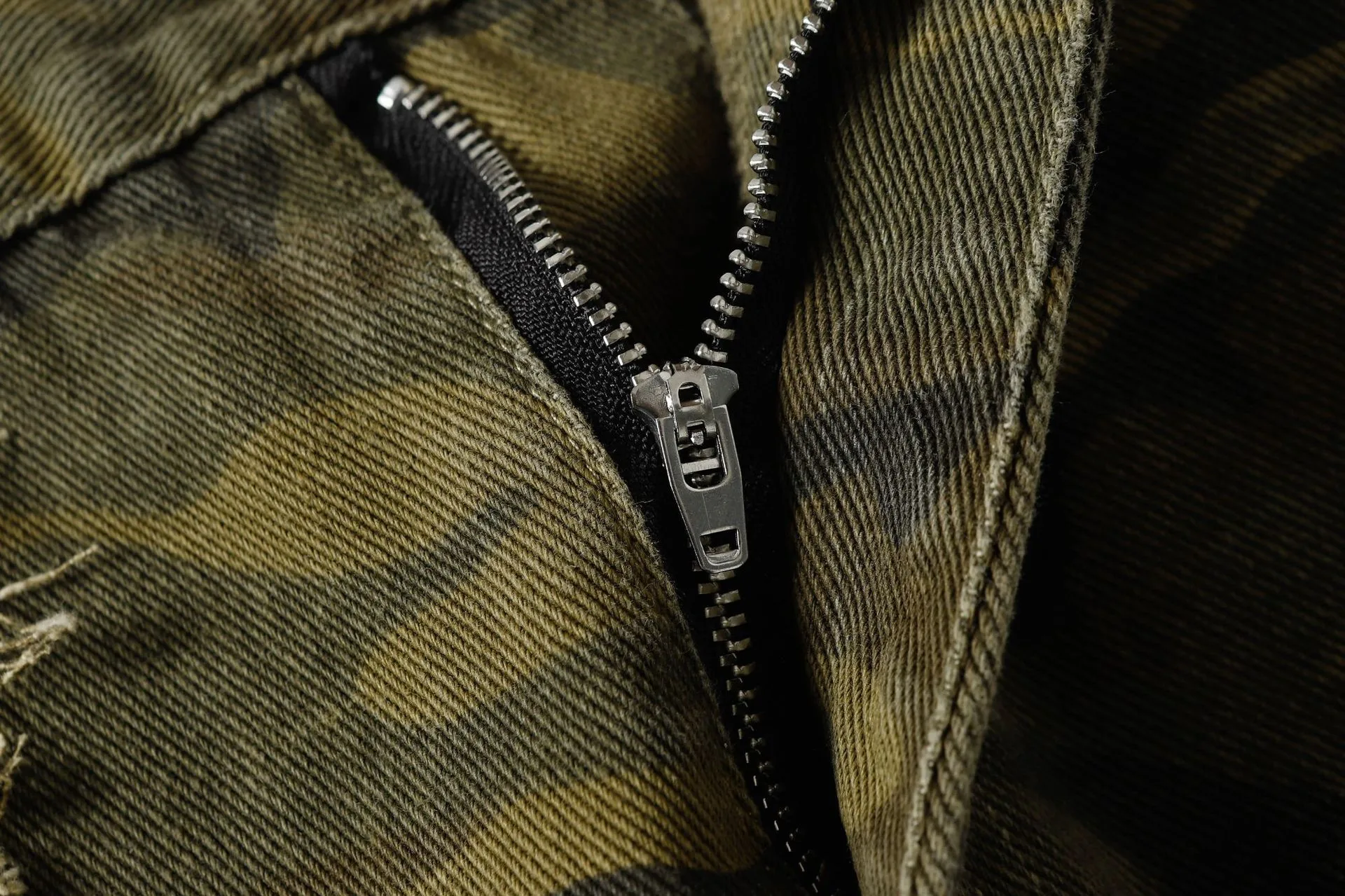 Jiayiku Chao Brand   High Street Vibe Camouflage Rough Wash Jeans display picture 17