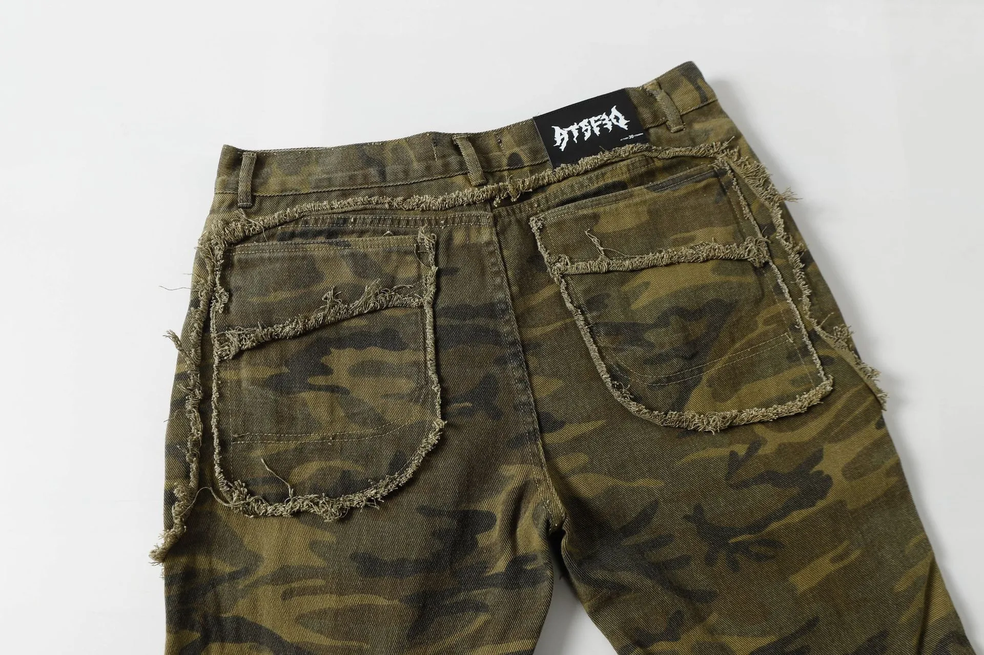 Jiayiku Chao Brand   High Street Vibe Camouflage Rough Wash Jeans display picture 22