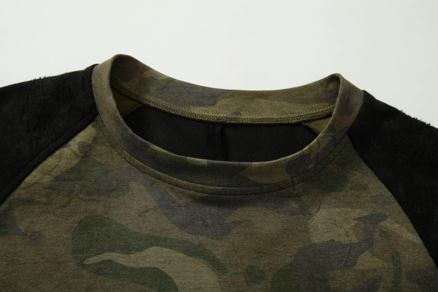 Jiayiku Fashion Brand  New American Street Fashion Brand Camouflage Tee Fake Two-piece Lace Stitching T-shirt Pullover display picture 31