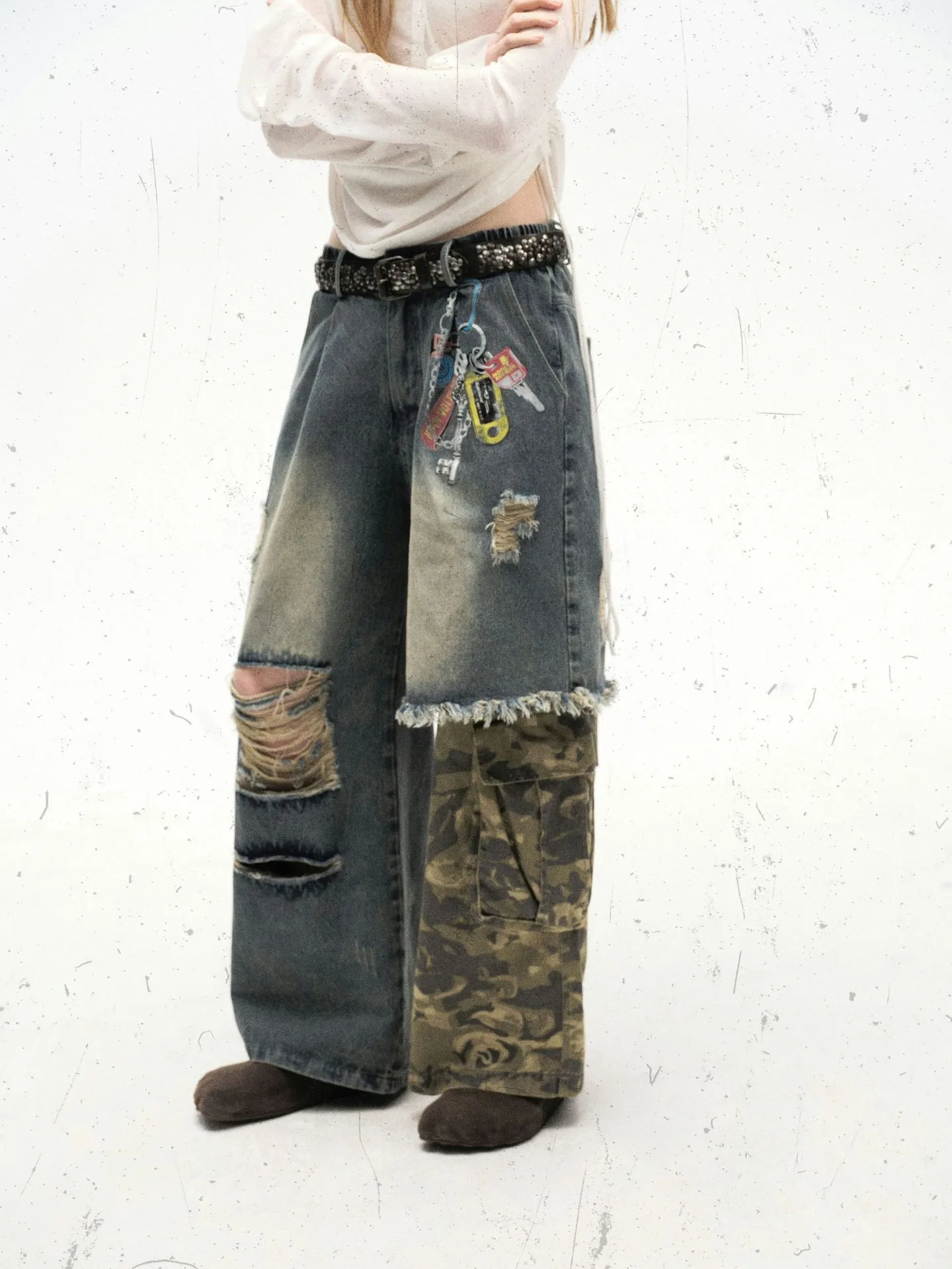 Jiayi Library Men's  Spring New American-style High Street Personalized Vibe Camouflage Color-matching Ripped Washed Jeans display picture 2