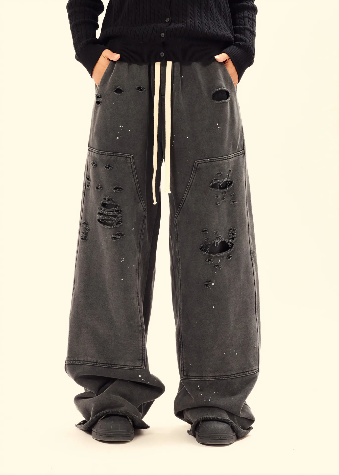 Jiayi Library Men's  New Arrival Waste Earth Style American Style Retro Hole-Rapped Washed Pants Hangling Sense Straight Casual Pants display picture 3