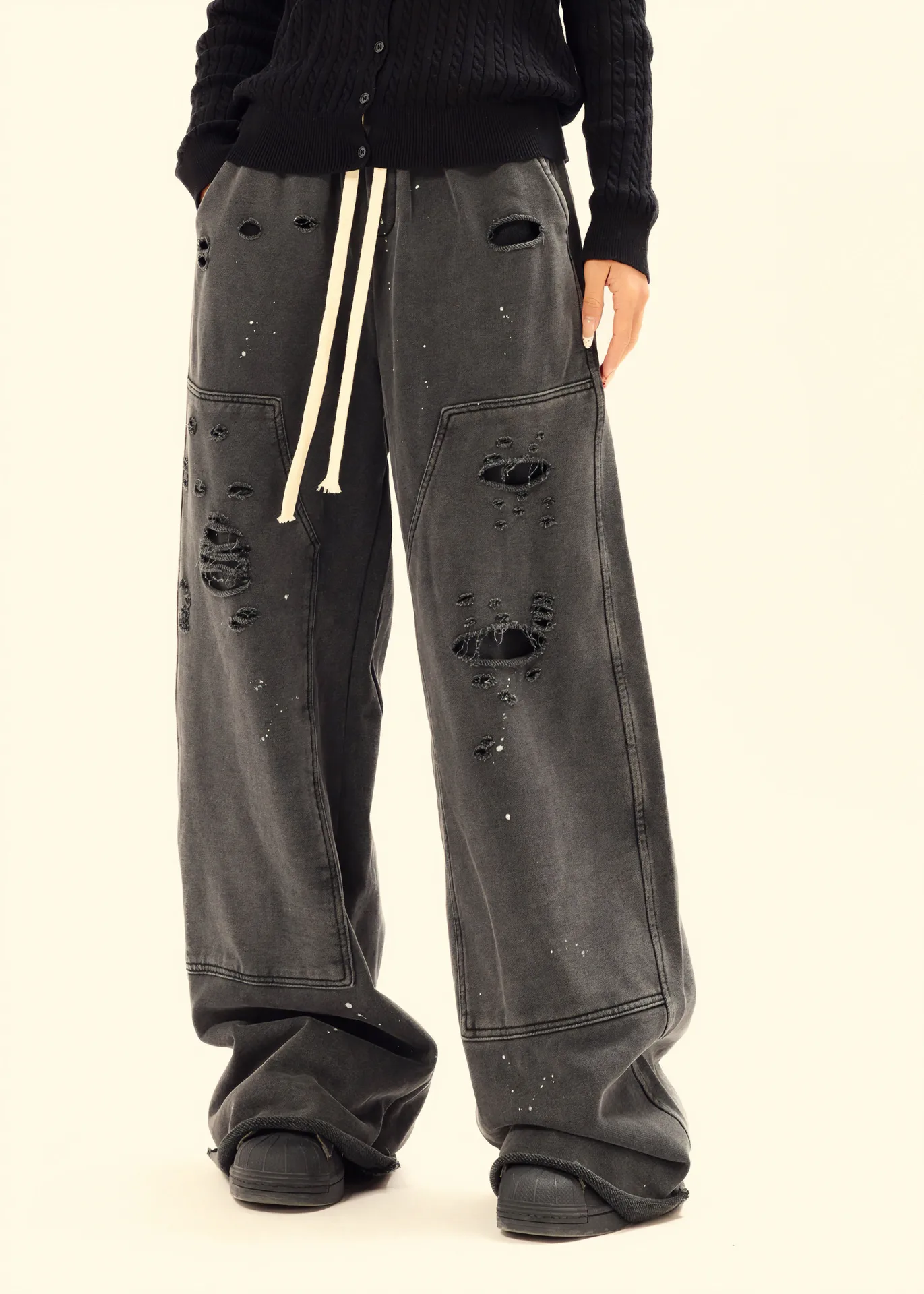 Jiayi Library Men's  New Arrival Waste Earth Style American Style Retro Hole-Rapped Washed Pants Hangling Sense Straight Casual Pants display picture 4