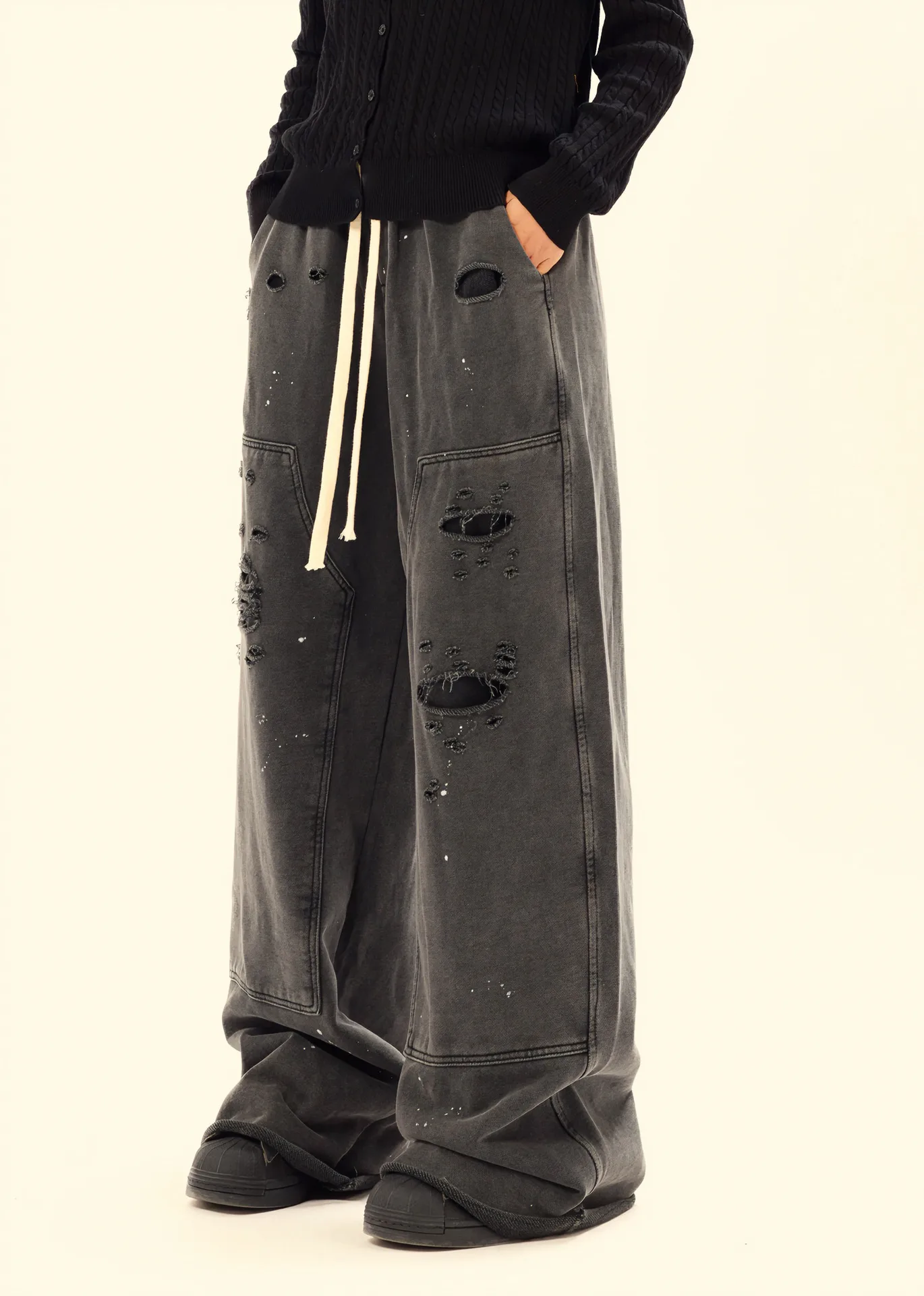 Jiayi Library Men's  New Arrival Waste Earth Style American Style Retro Hole-Rapped Washed Pants Hangling Sense Straight Casual Pants display picture 5