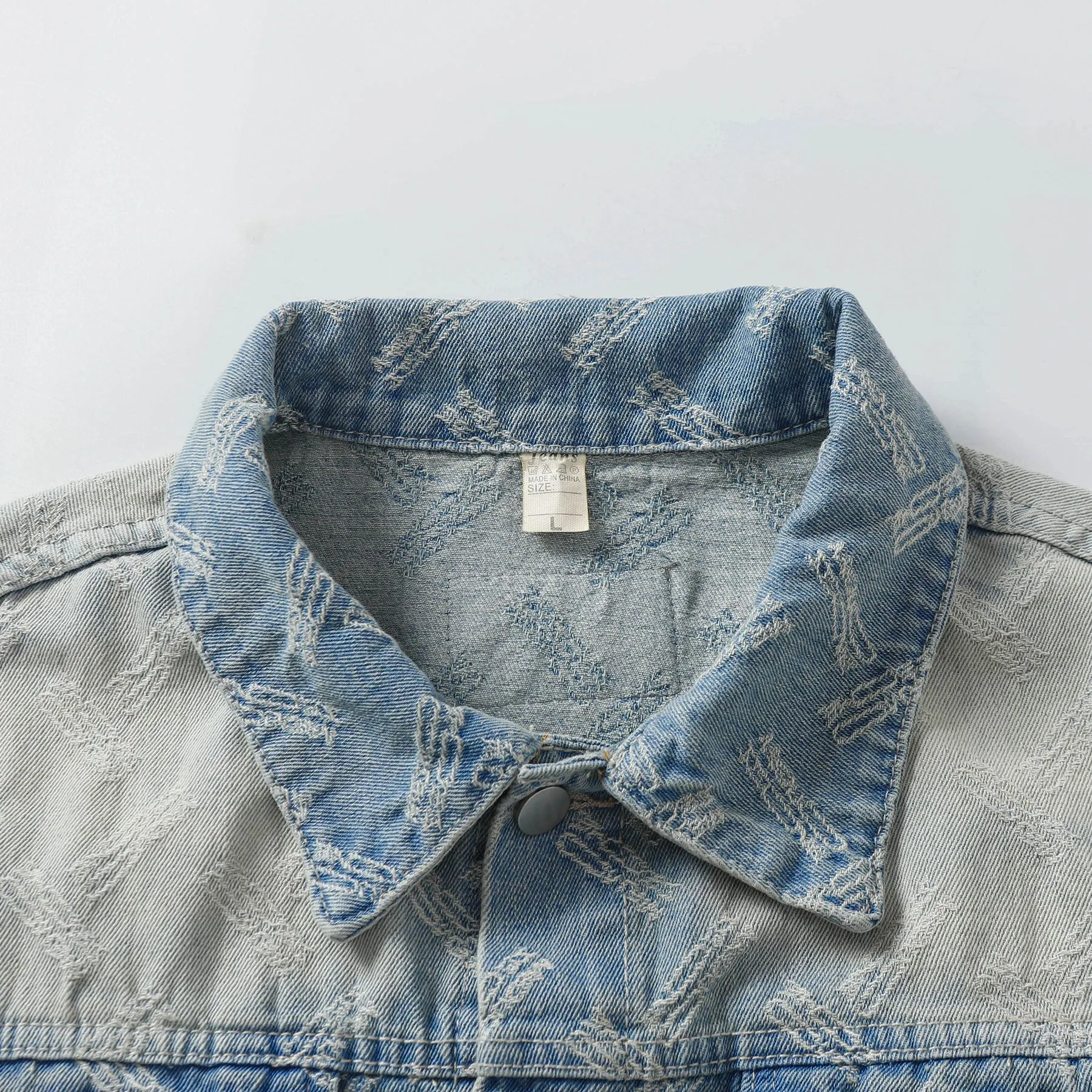 Jiayiku Tide Brand  Spring New American Retro Cut Design Heavy Wash Water Denim Jacket Men display picture 5