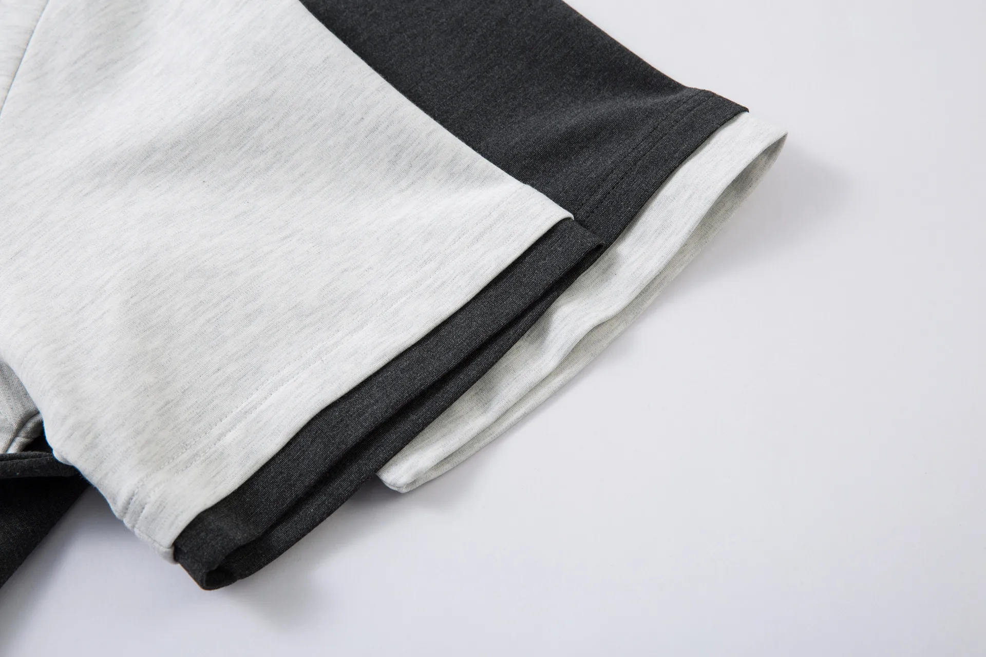 Jiayiku Men's  Spring New American Retro Fake Two-piece Base Shirt Dark Print Short-sleeved T-shirt Men display picture 8
