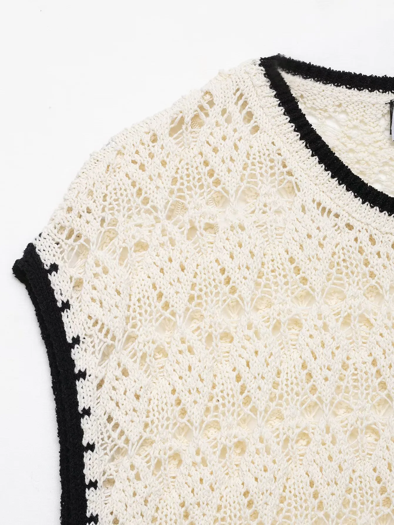 Elegant Knitted Mesh Vest  Style Solid Color Pattern Short Length Slim Fit Women's Fashion Top Trendy Item display picture 3