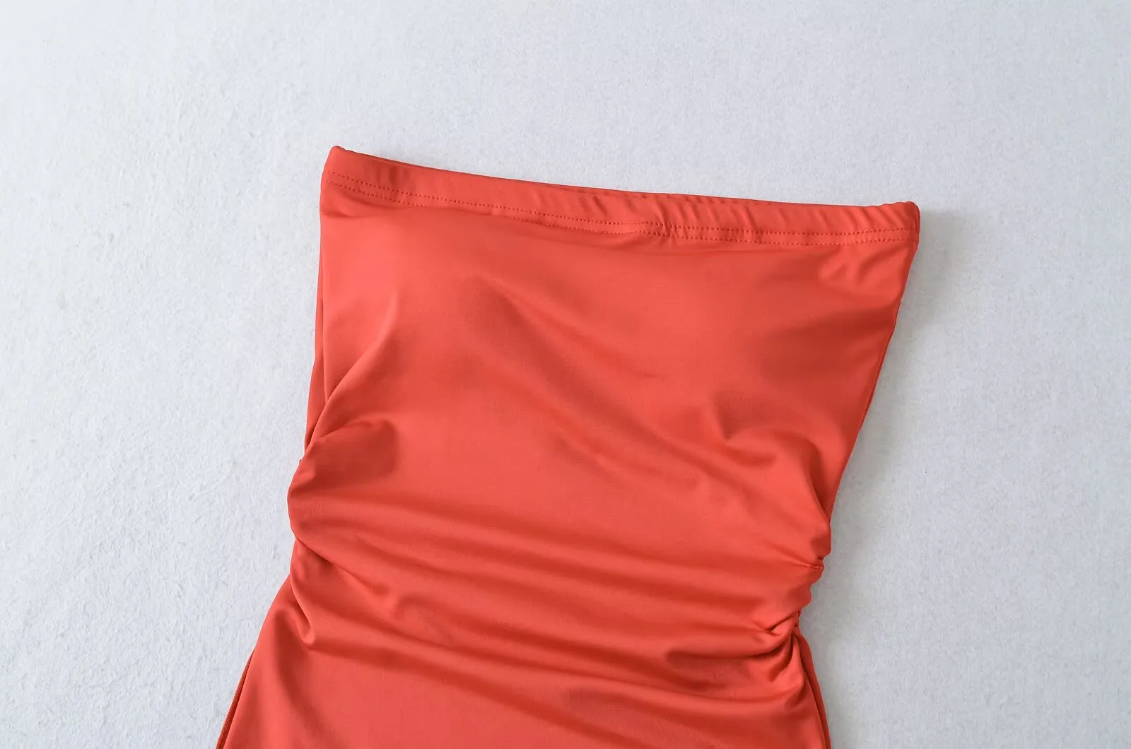 Women's Trendy Casual Comfortable Strapless Top Slant Hem Short Style Polyester Fabric Travel And Date Suitable High Street Style display picture 6