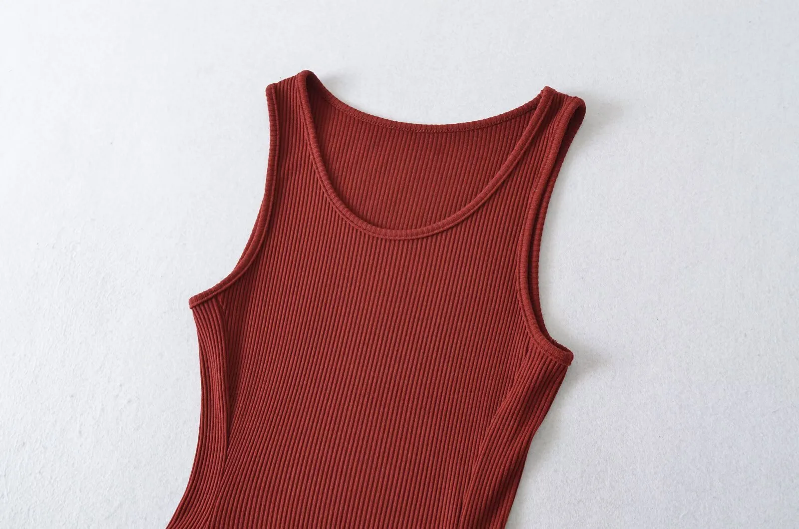 Ladies Basic Style Dress Suitable For Various Occasions Simple And Elegant Design Pure Color Weekend And Lawn Polyester Fabric Sleeveless Knee-Length Casual And Holiday Style Summer Regular Fit Slim Waist Mid Waist display picture 7