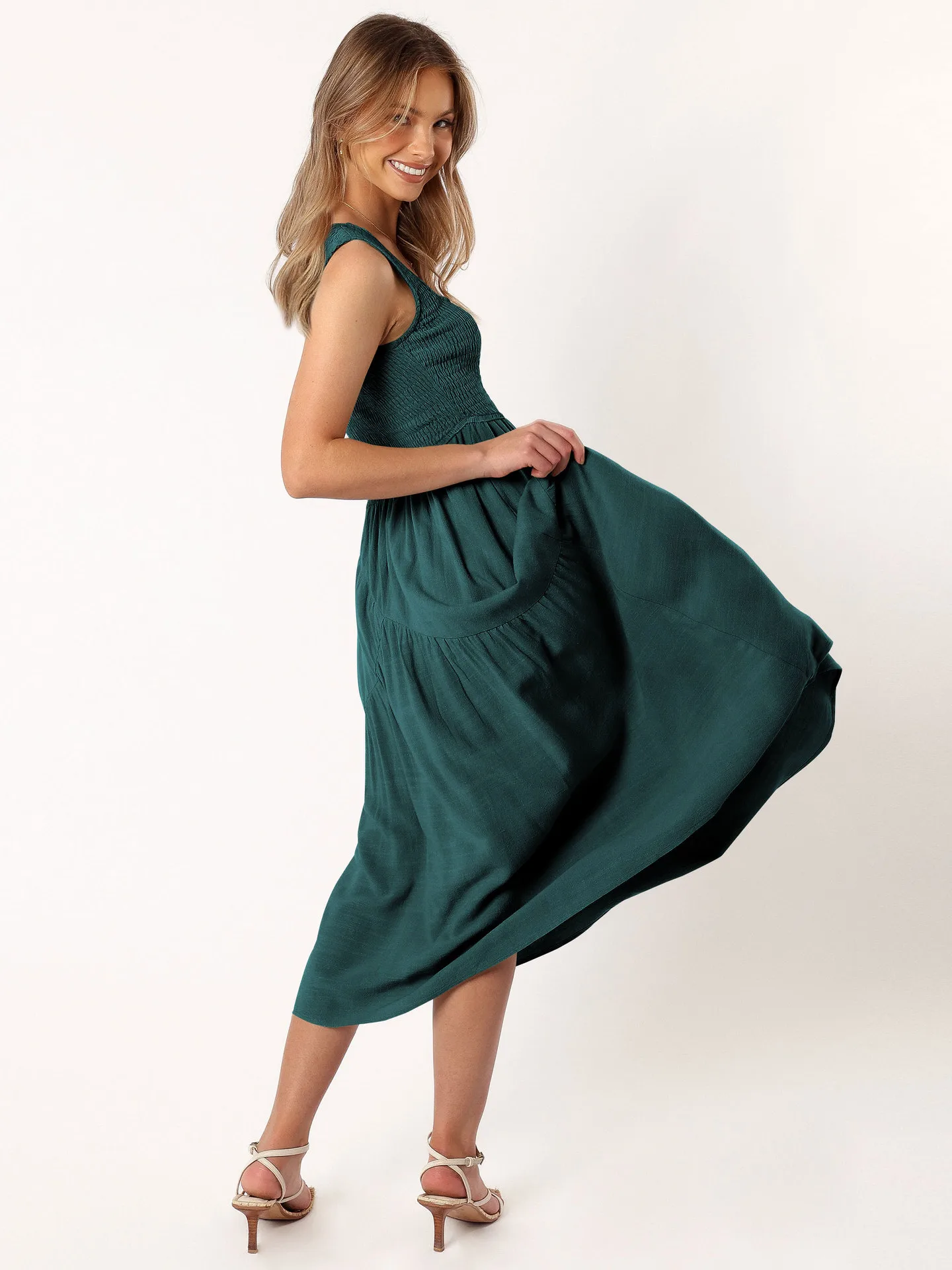 Elegant Women's Clothing  New Sexy Backless U-neck Sleeveless French Dress Holiday Dress High Sense display picture 7