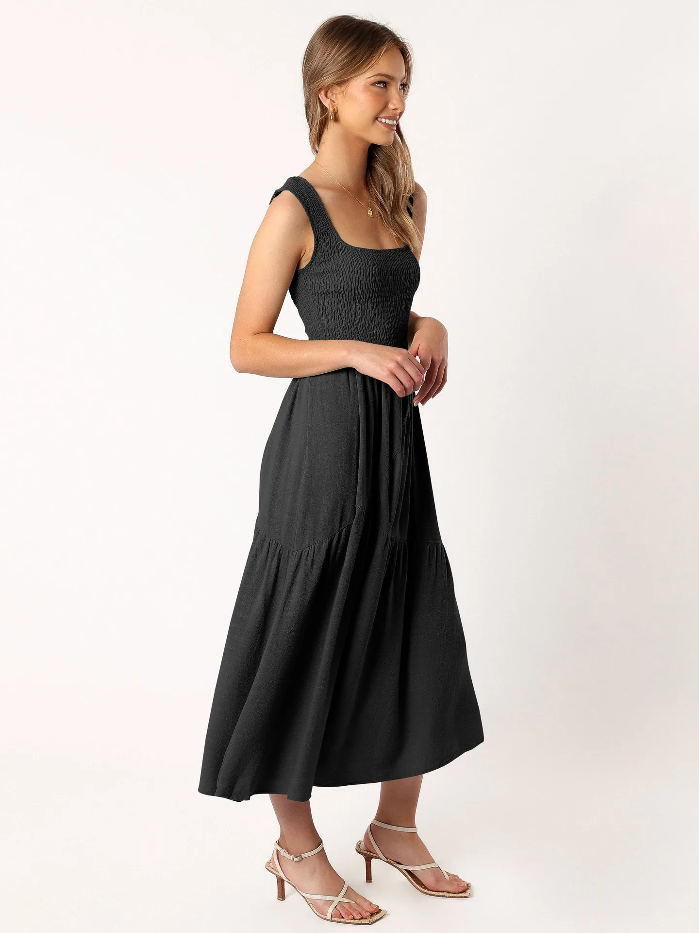 Elegant Women's Clothing  New Sexy Backless U-neck Sleeveless French Dress Holiday Dress High Sense display picture 21