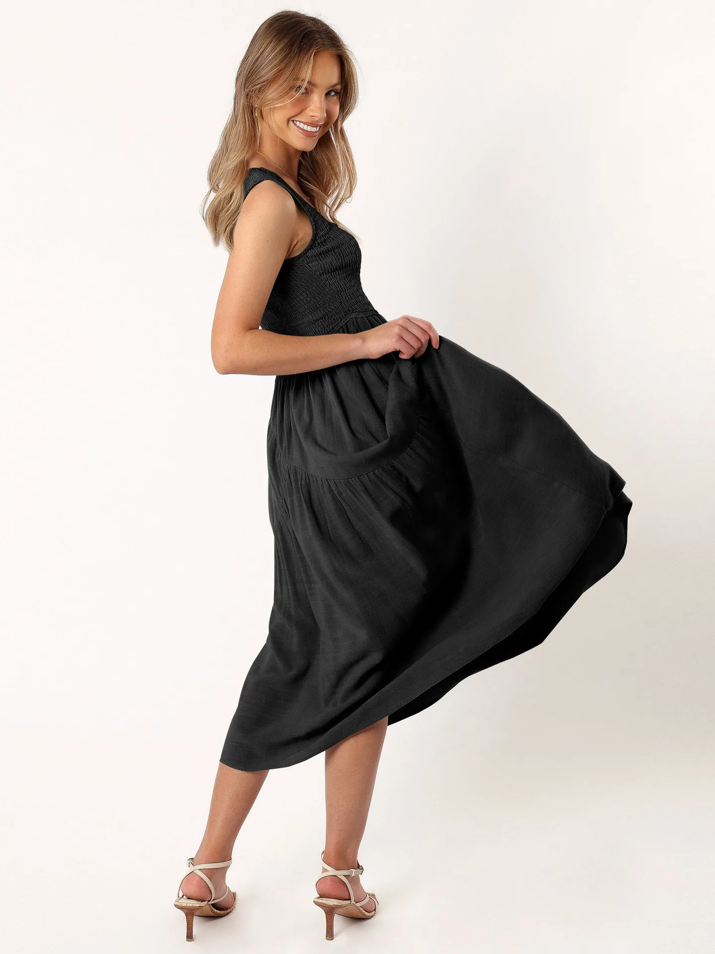 Elegant Women's Clothing  New Sexy Backless U-neck Sleeveless French Dress Holiday Dress High Sense display picture 24