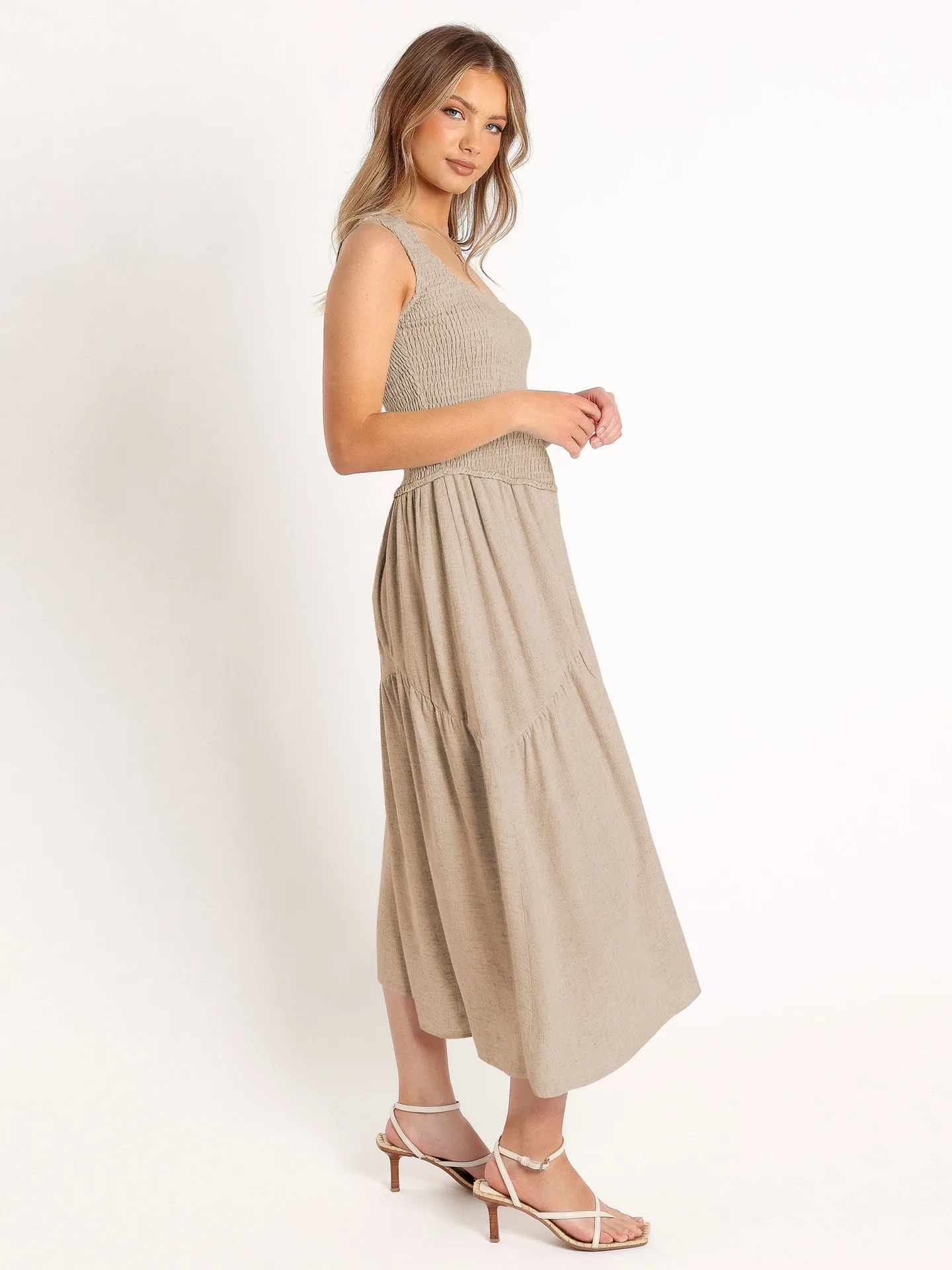 Elegant Women's Clothing  New Sexy Backless U-neck Sleeveless French Dress Holiday Dress High Sense display picture 28