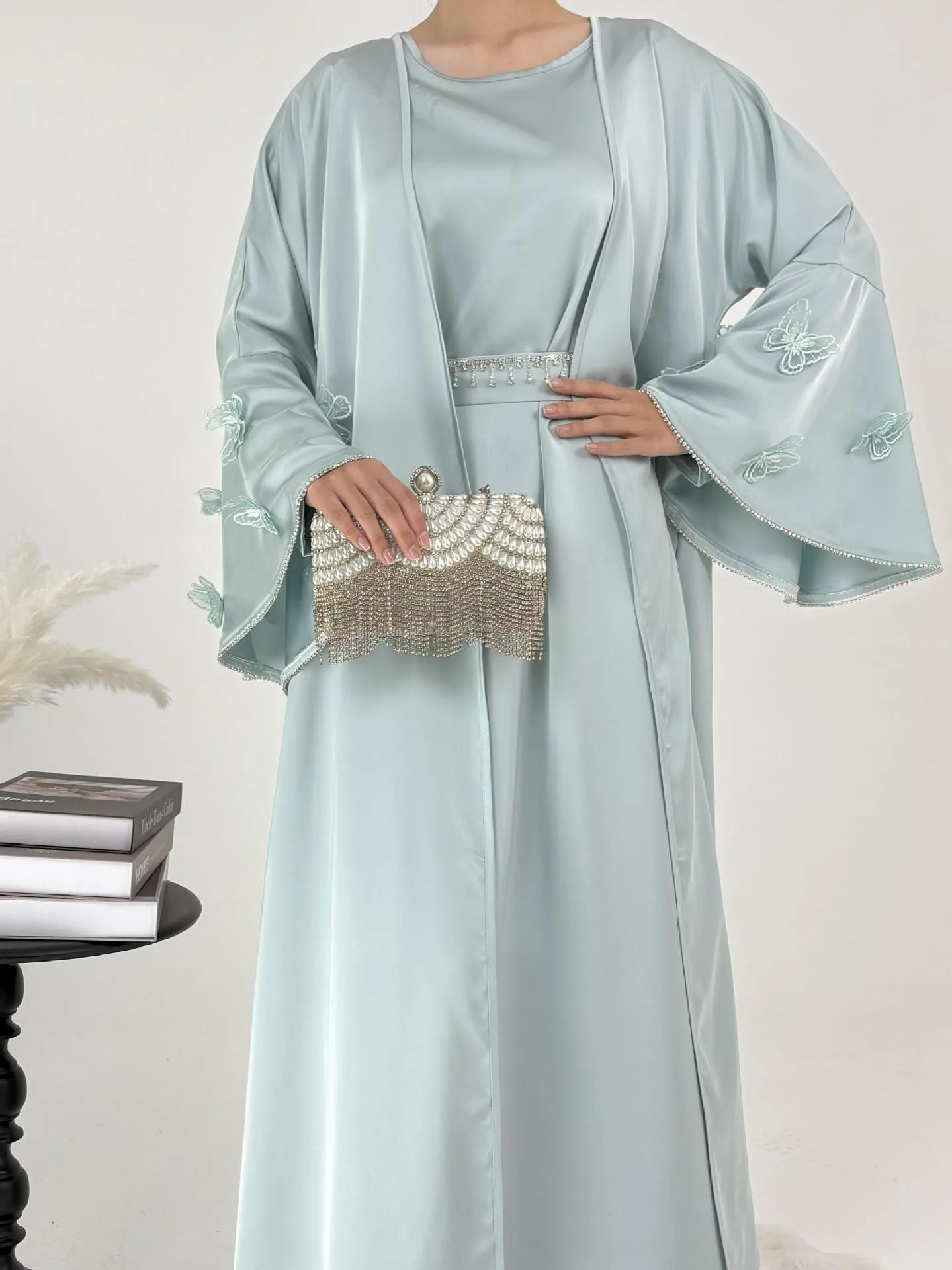 Summer Robe Hand-embroidered Butterfly Elegant Suit Loose Muslim Long Dress Elegant Simple Women's Dress display picture 3