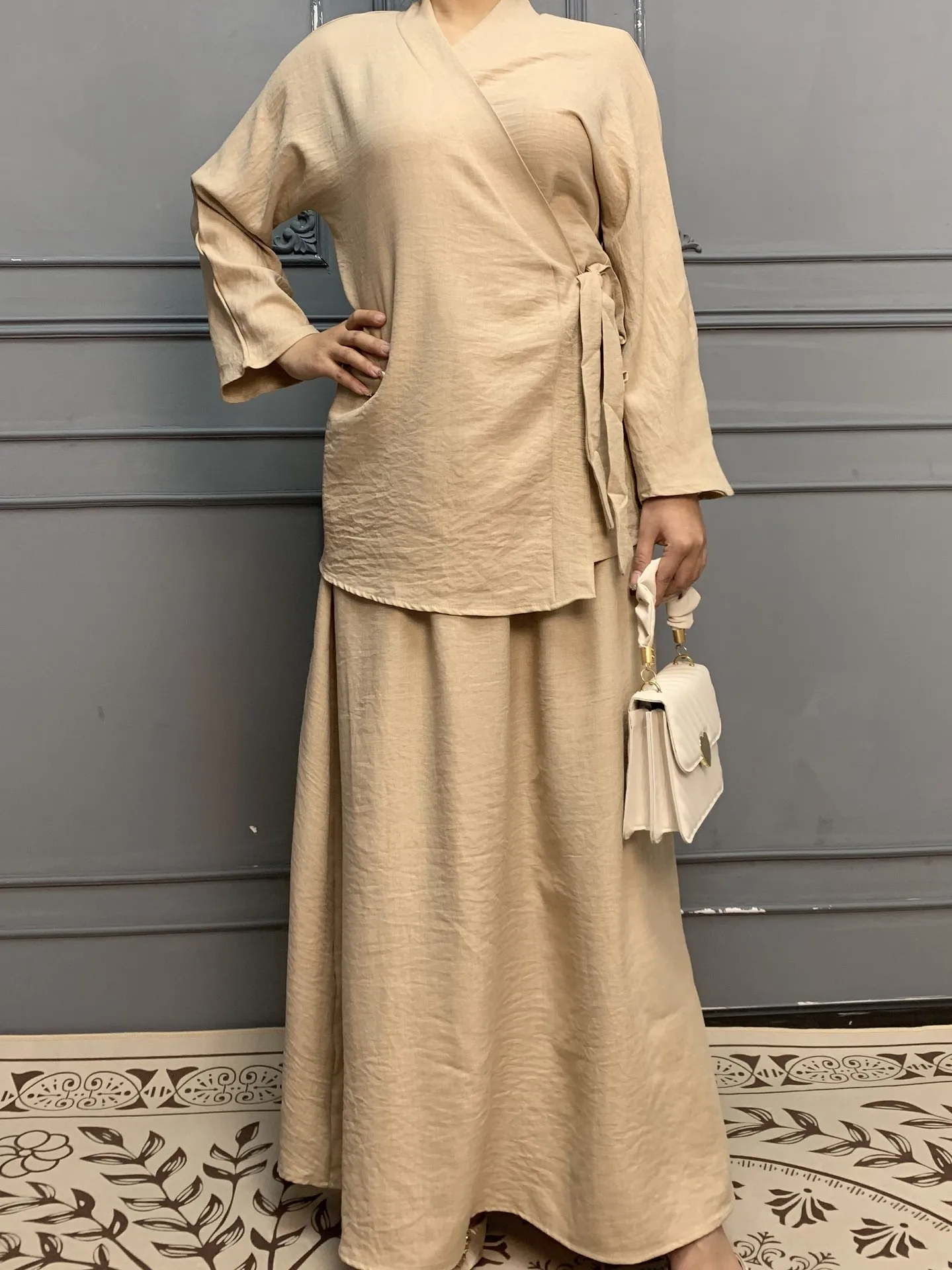Middle East  Solid Color Lace-Up Top Skirt Suit Dubai Loose Casual Suit Women's Dress display picture 2
