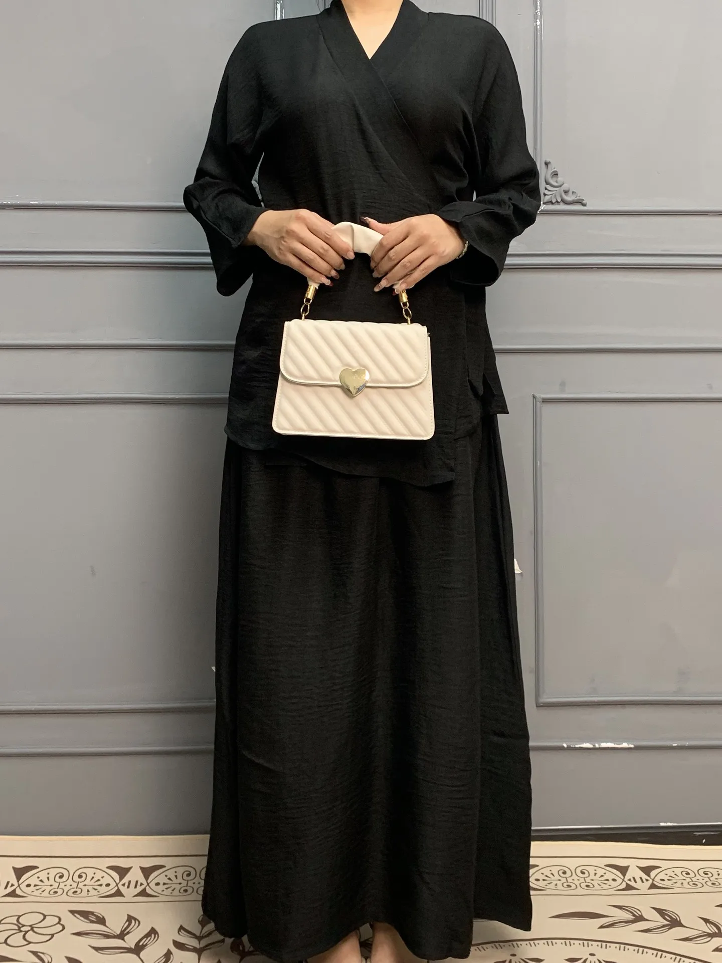 Middle East  Solid Color Lace-Up Top Skirt Suit Dubai Loose Casual Suit Women's Dress display picture 7