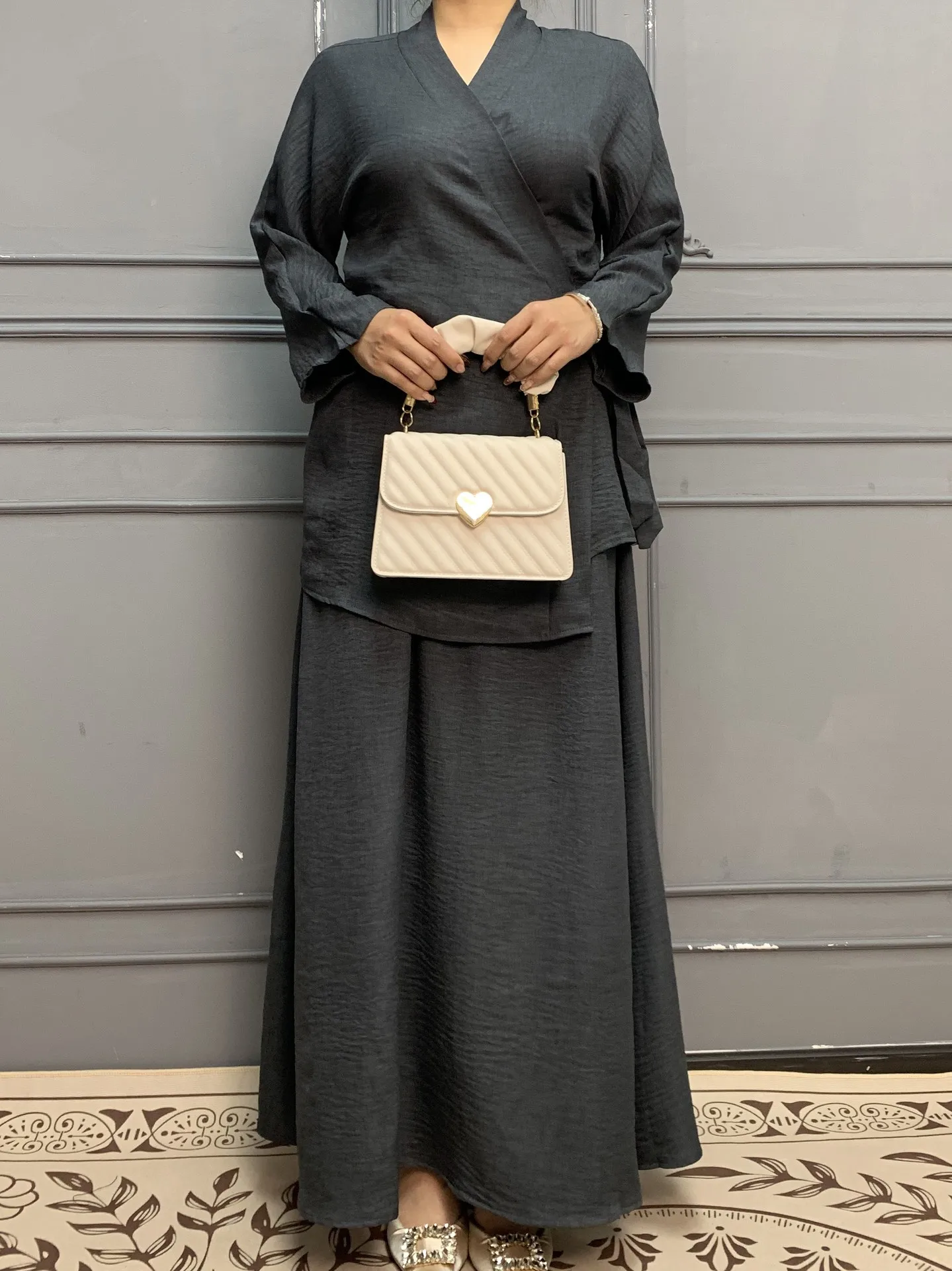 Middle East  Solid Color Lace-Up Top Skirt Suit Dubai Loose Casual Suit Women's Dress display picture 8