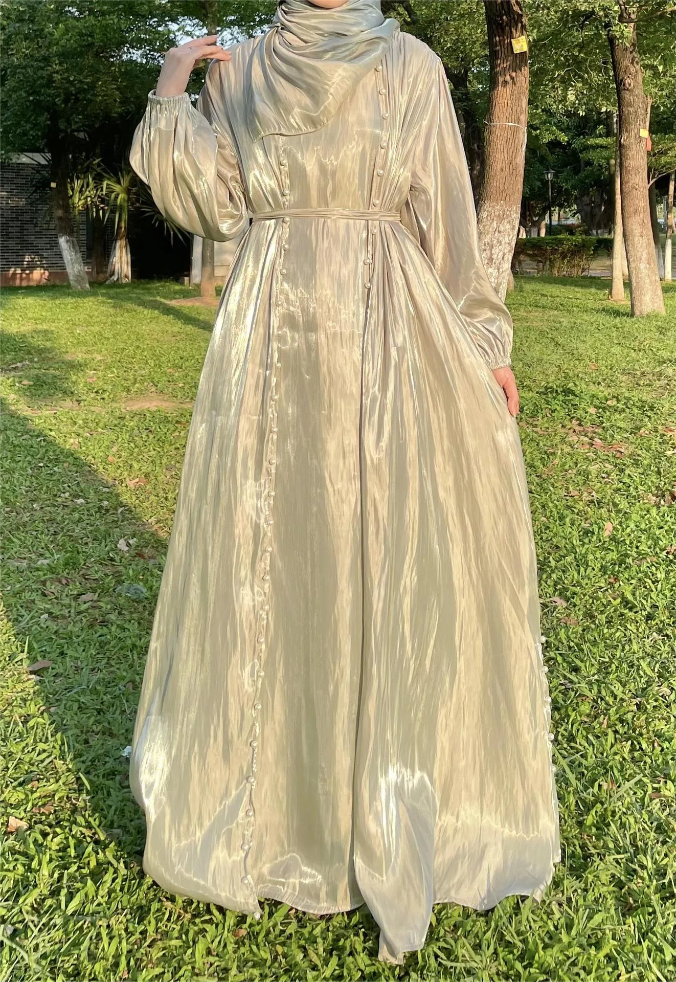 Foreign Trade  Bubble Sleeve Beaded Cardigan With Sleeveless Dress Two-piece Streamer Yarn Dress display picture 3
