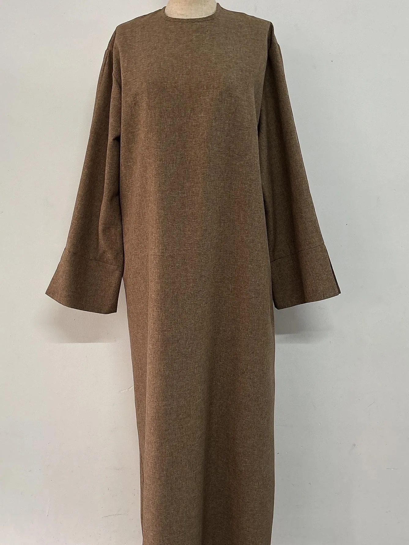 Round Neck Casual Malay Dress With Cuff Slit Long Dress Solid Color Casual Loose Plus Size Elegant Robe display picture 8