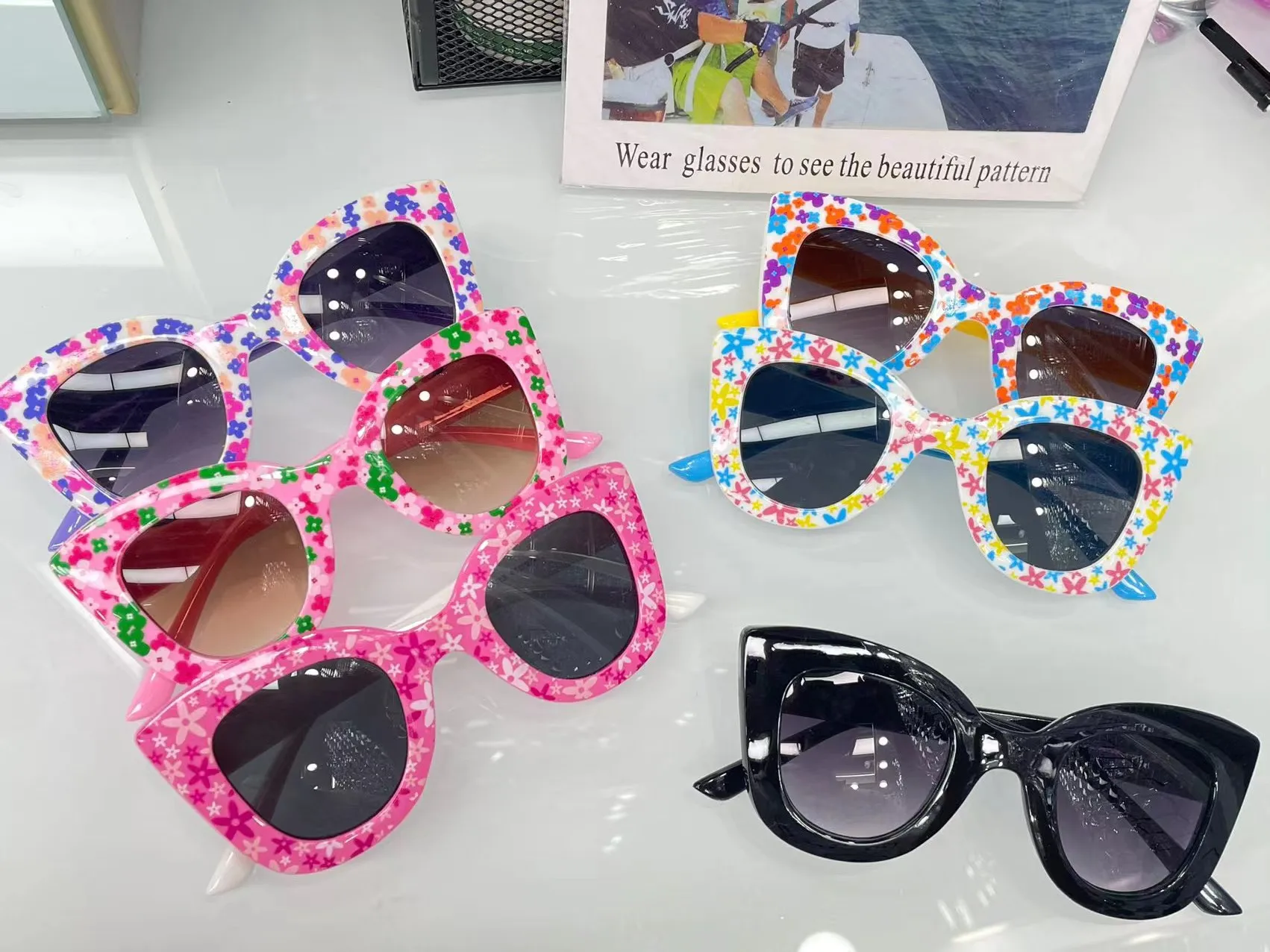 New Cute Fresh Flower Sunglasses Children's Fashion Sunglasses UV Protection Baby Multi-color Lens Glasses display picture 1