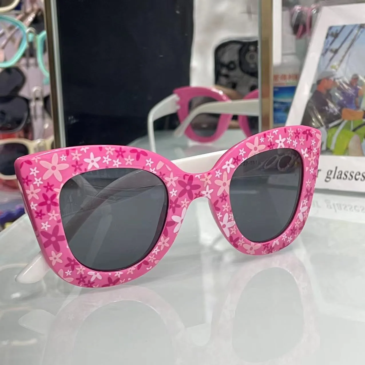 New Cute Fresh Flower Sunglasses Children's Fashion Sunglasses UV Protection Baby Multi-color Lens Glasses display picture 4