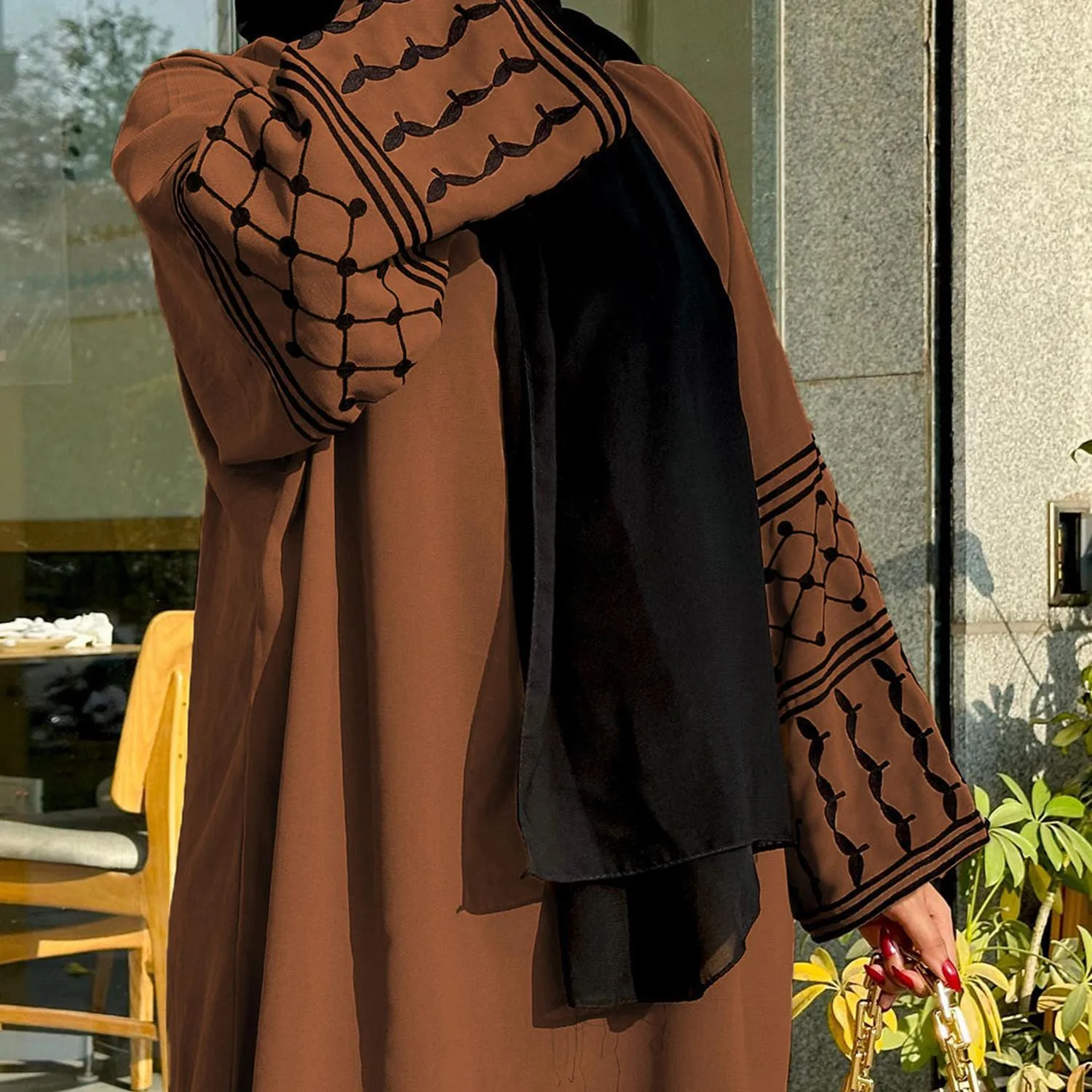 Foreign Trade Women's Muslim Clothing Abaya Embroidered Top With Wide Leg Pants Two-piece Set display picture 8