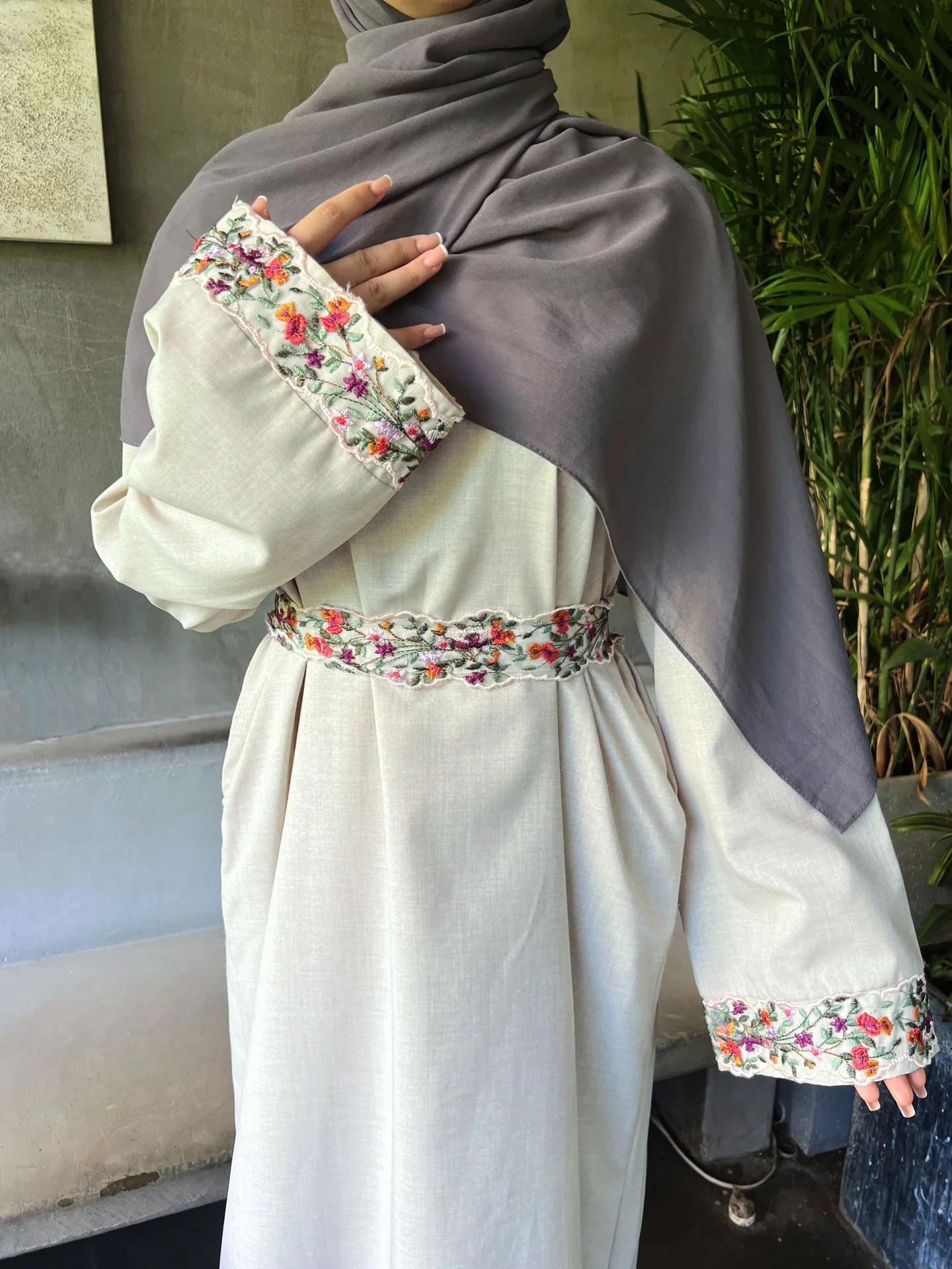 Shrimp Skin  Muslim Clothing Linen Embroidered Abaya Dress Robe Long Dress display picture 3